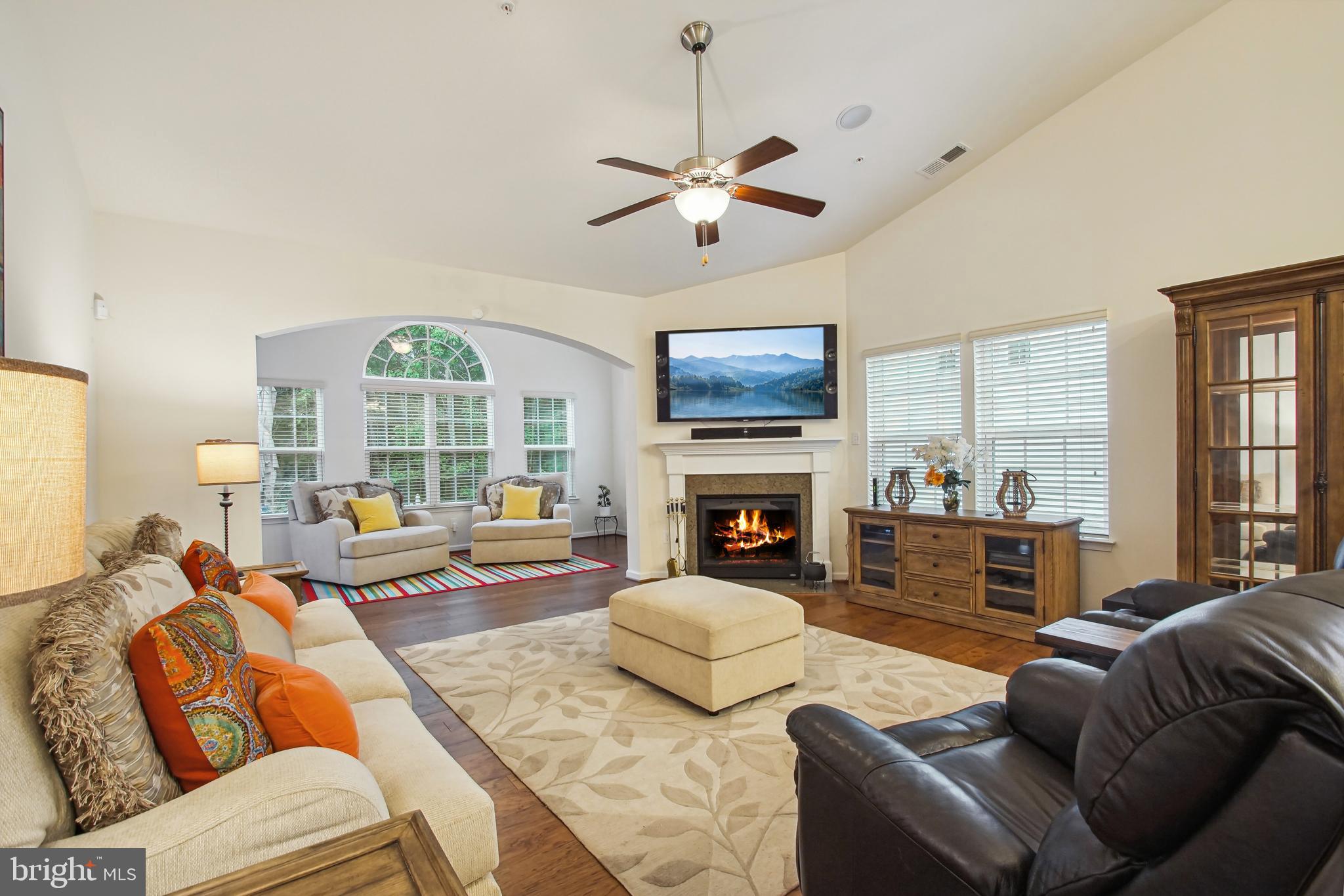 CENTRAL PARKE COLONIAL CHARLES - Residential