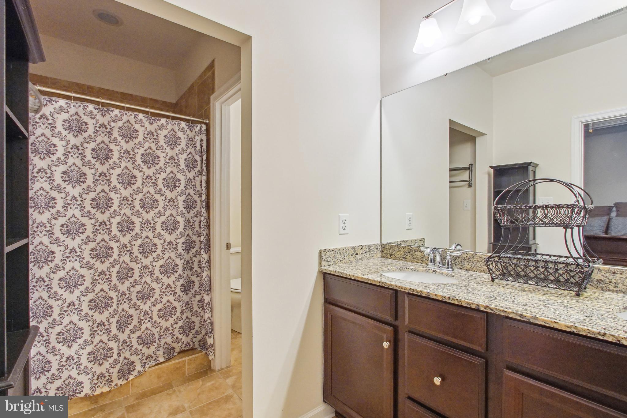 CENTRAL PARKE COLONIAL CHARLES - Residential