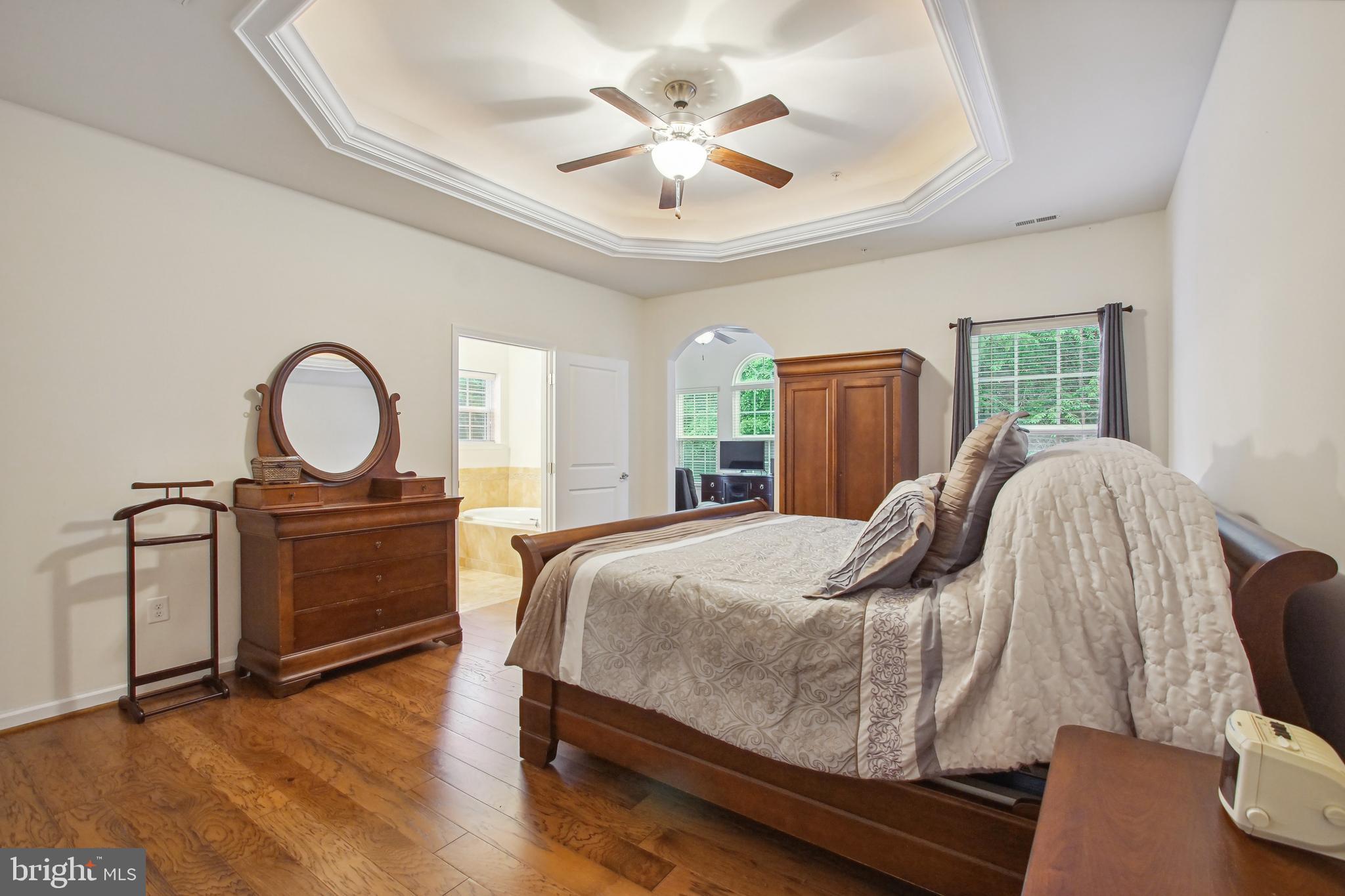 CENTRAL PARKE COLONIAL CHARLES - Residential