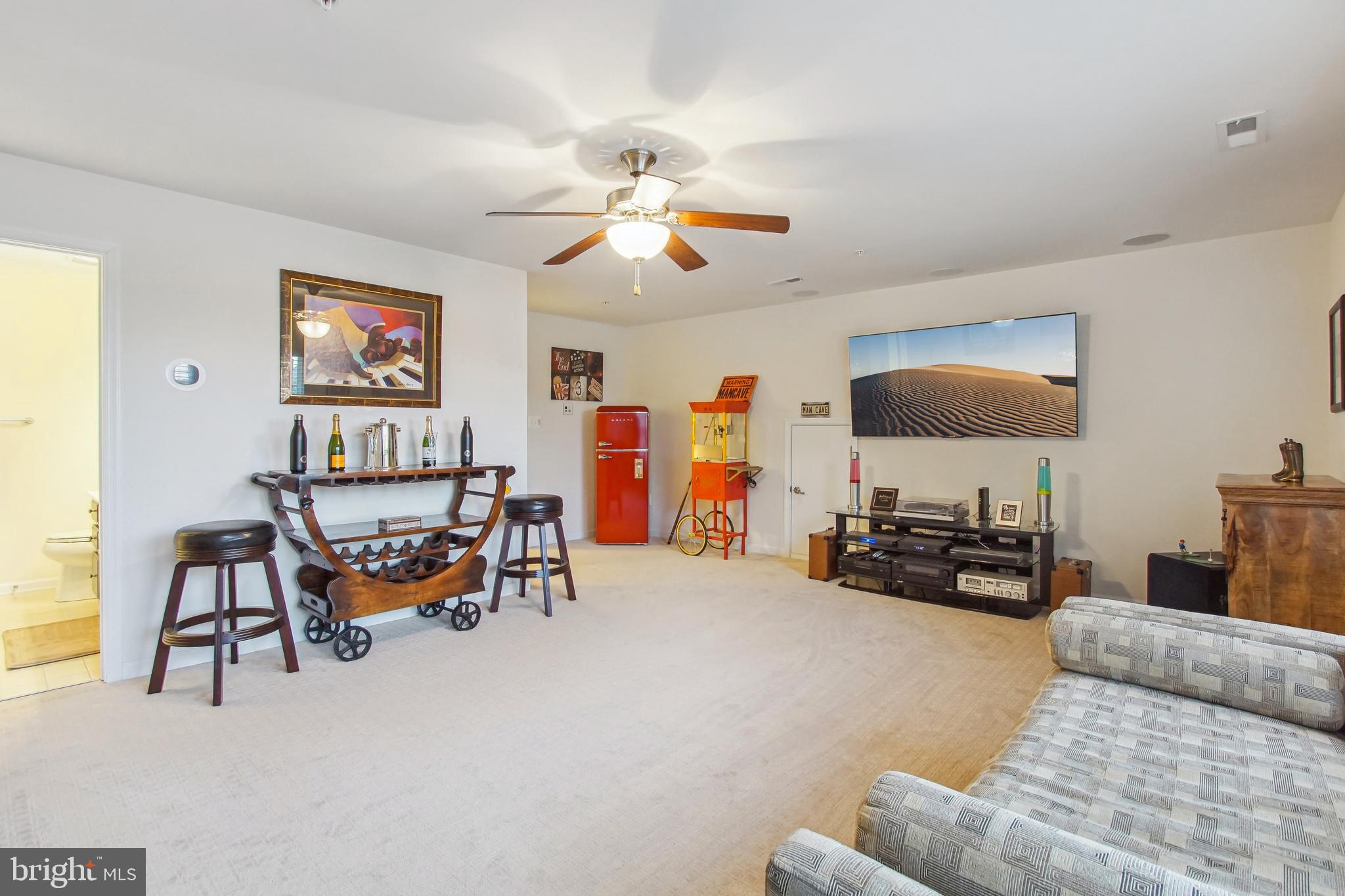 CENTRAL PARKE COLONIAL CHARLES - Residential