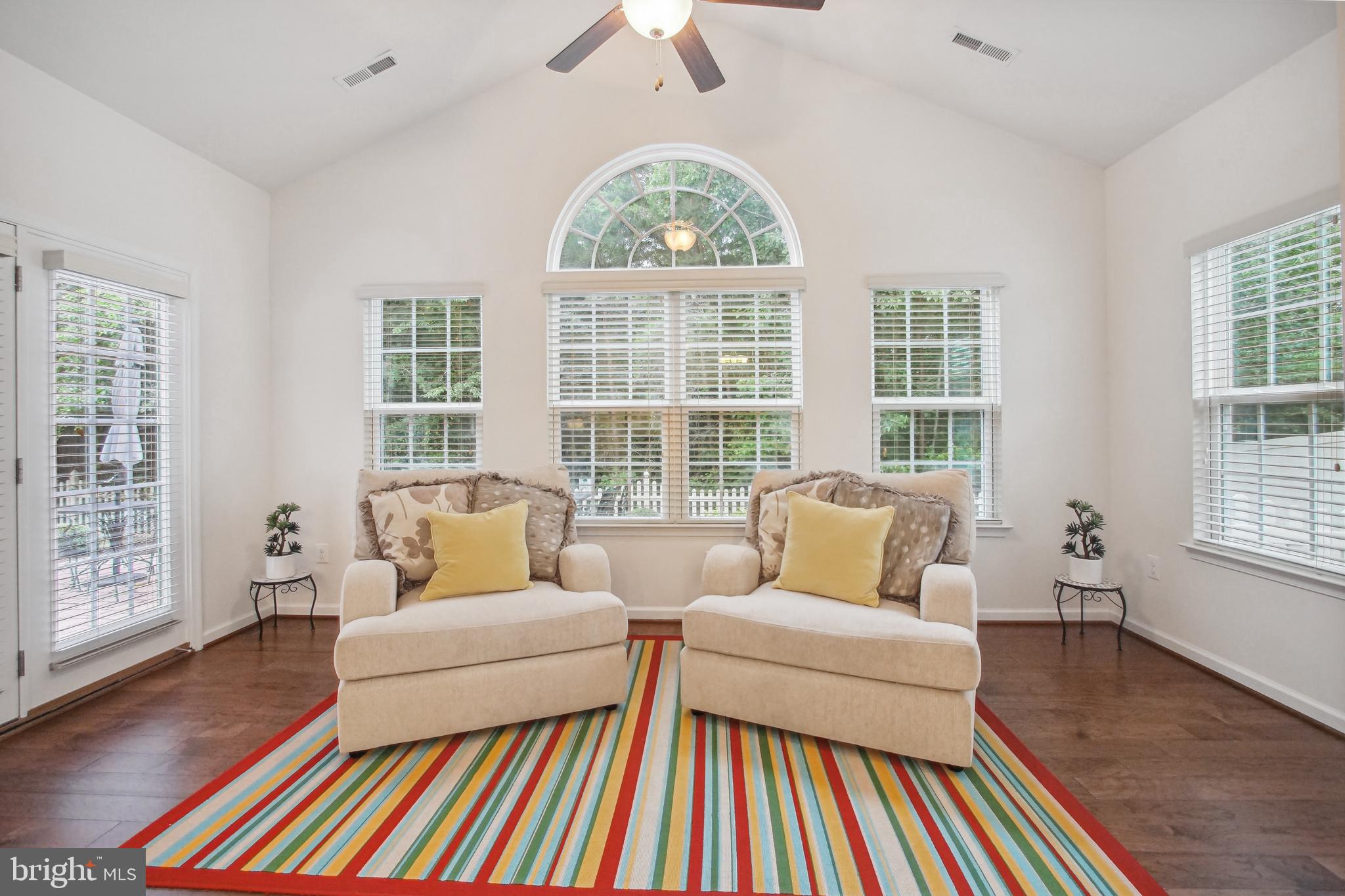 CENTRAL PARKE COLONIAL CHARLES - Residential