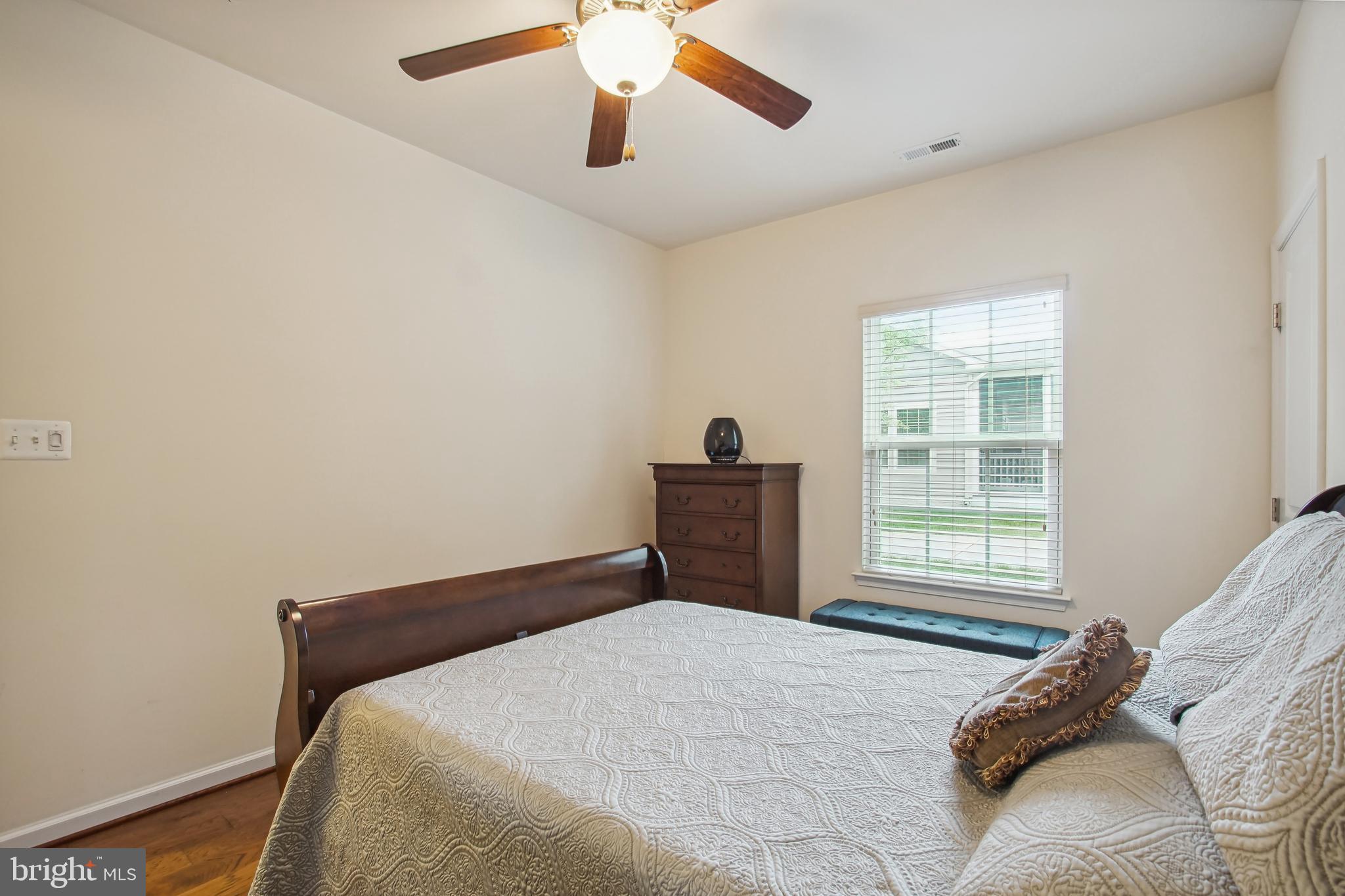 CENTRAL PARKE COLONIAL CHARLES - Residential