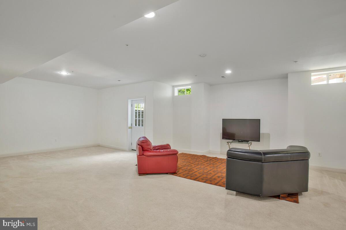 BEECH TREE EAST VILLAGE - Residential