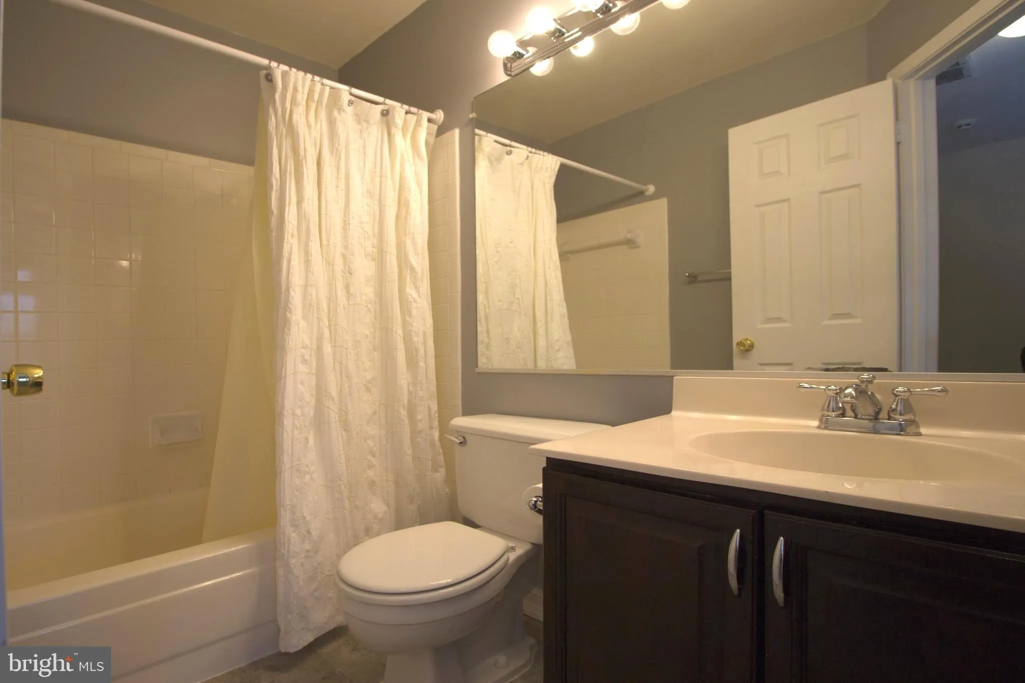 Alexandria, Virginia 22315, United States, 3 Bedrooms Bedrooms, ,4 BathroomsBathrooms,Residential,Active,122781