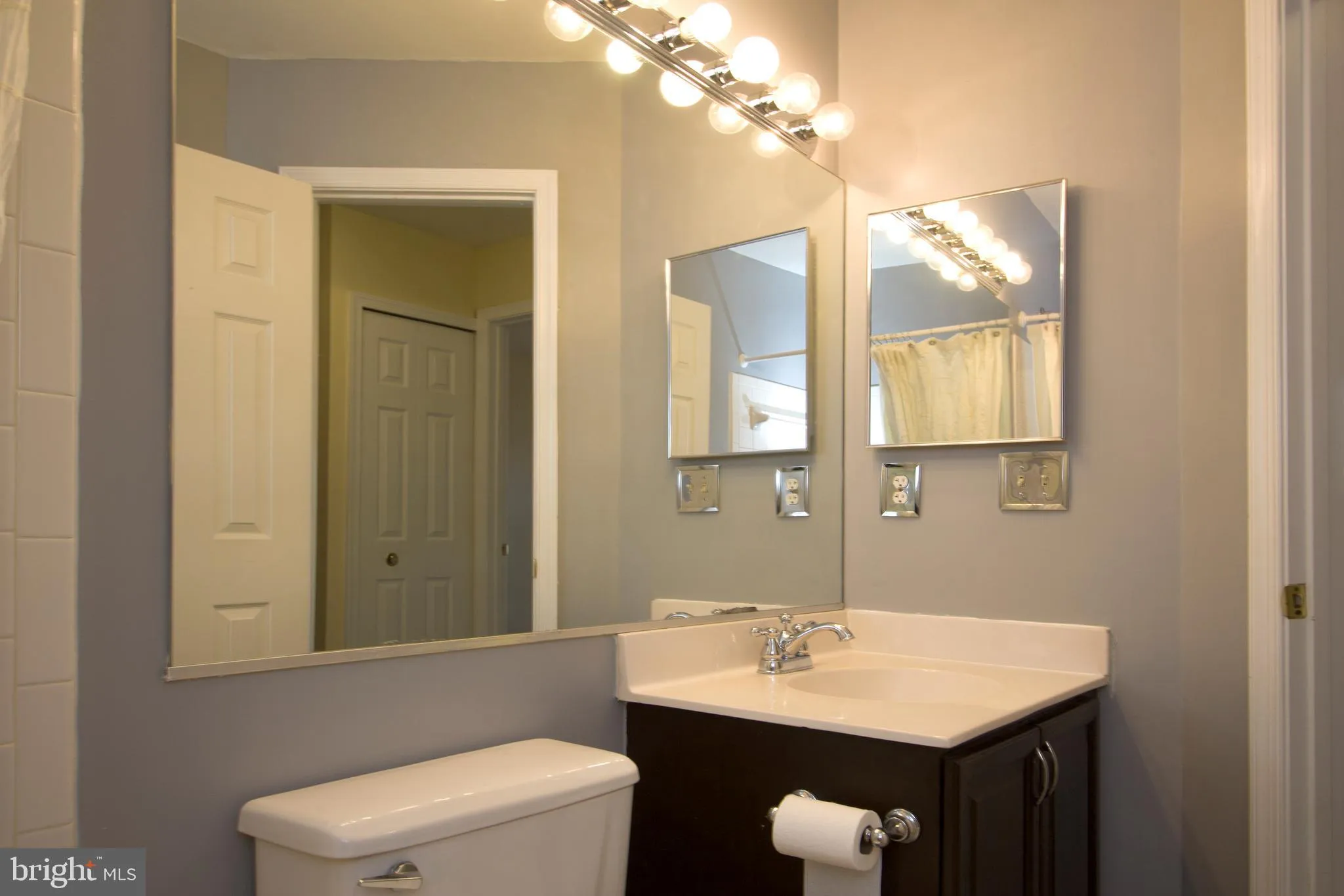 Alexandria, Virginia 22315, United States, 3 Bedrooms Bedrooms, ,4 BathroomsBathrooms,Residential,Active,122781