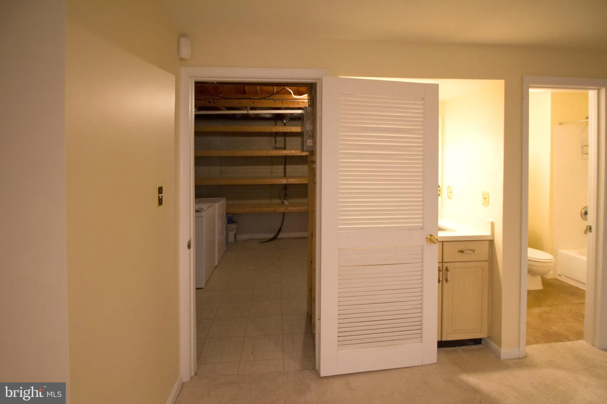 Alexandria, Virginia 22315, United States, 3 Bedrooms Bedrooms, ,4 BathroomsBathrooms,Residential,Active,122781