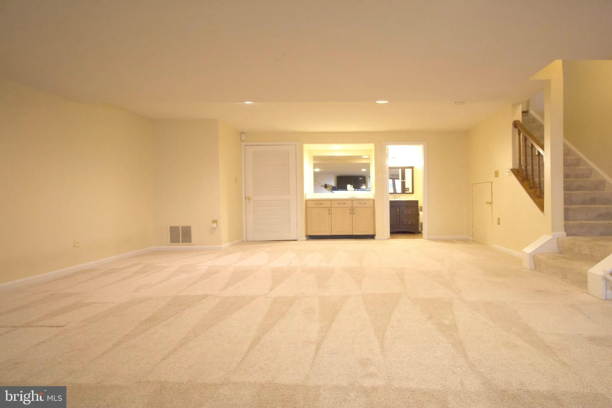 Alexandria, Virginia 22315, United States, 3 Bedrooms Bedrooms, ,4 BathroomsBathrooms,Residential,Active,122781