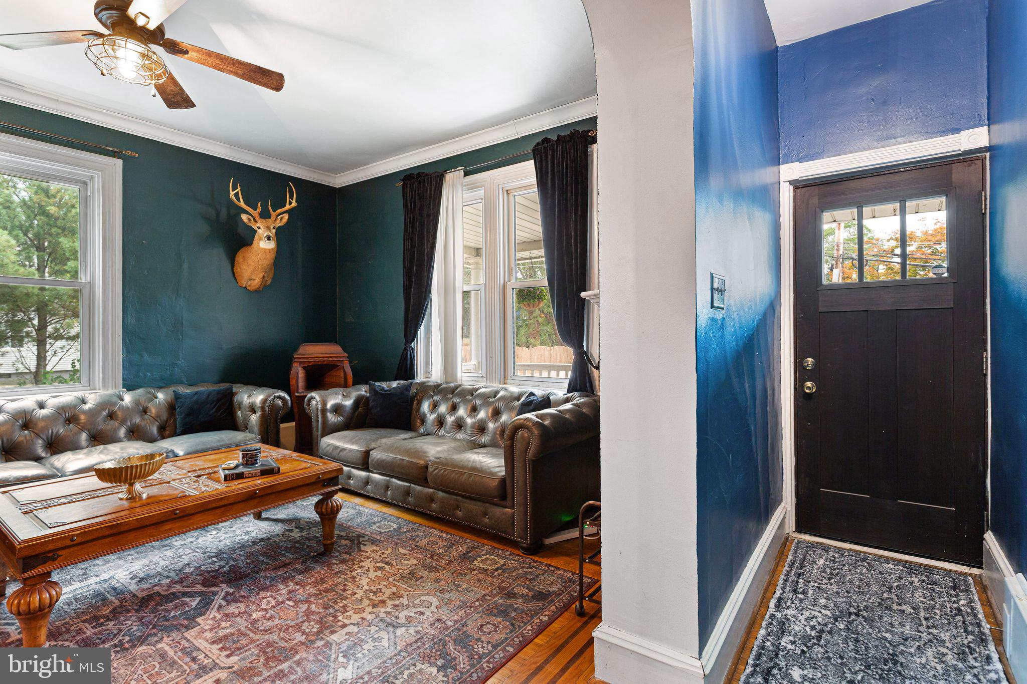 18 W PINE STREET