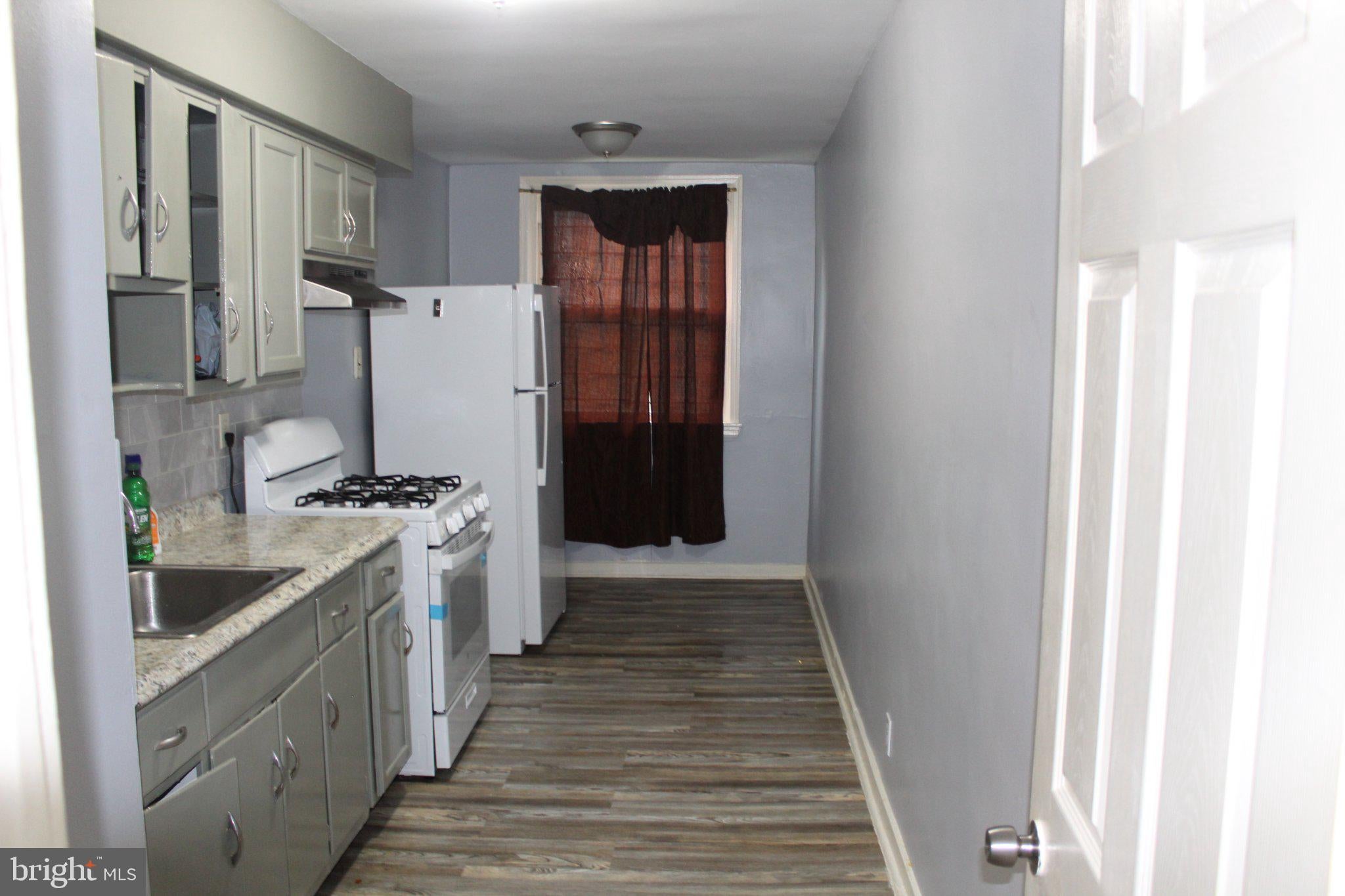565 E TABOR ROAD 1ST