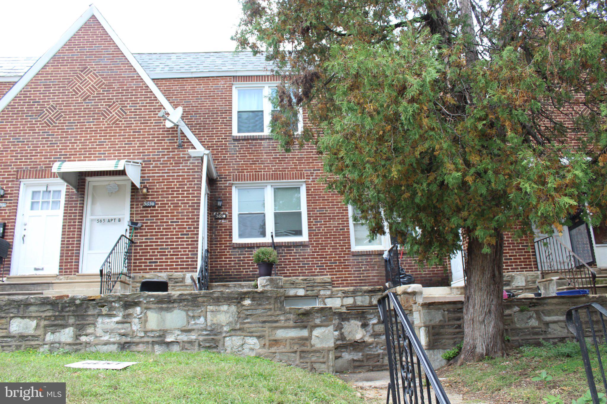 565 E TABOR ROAD 1ST