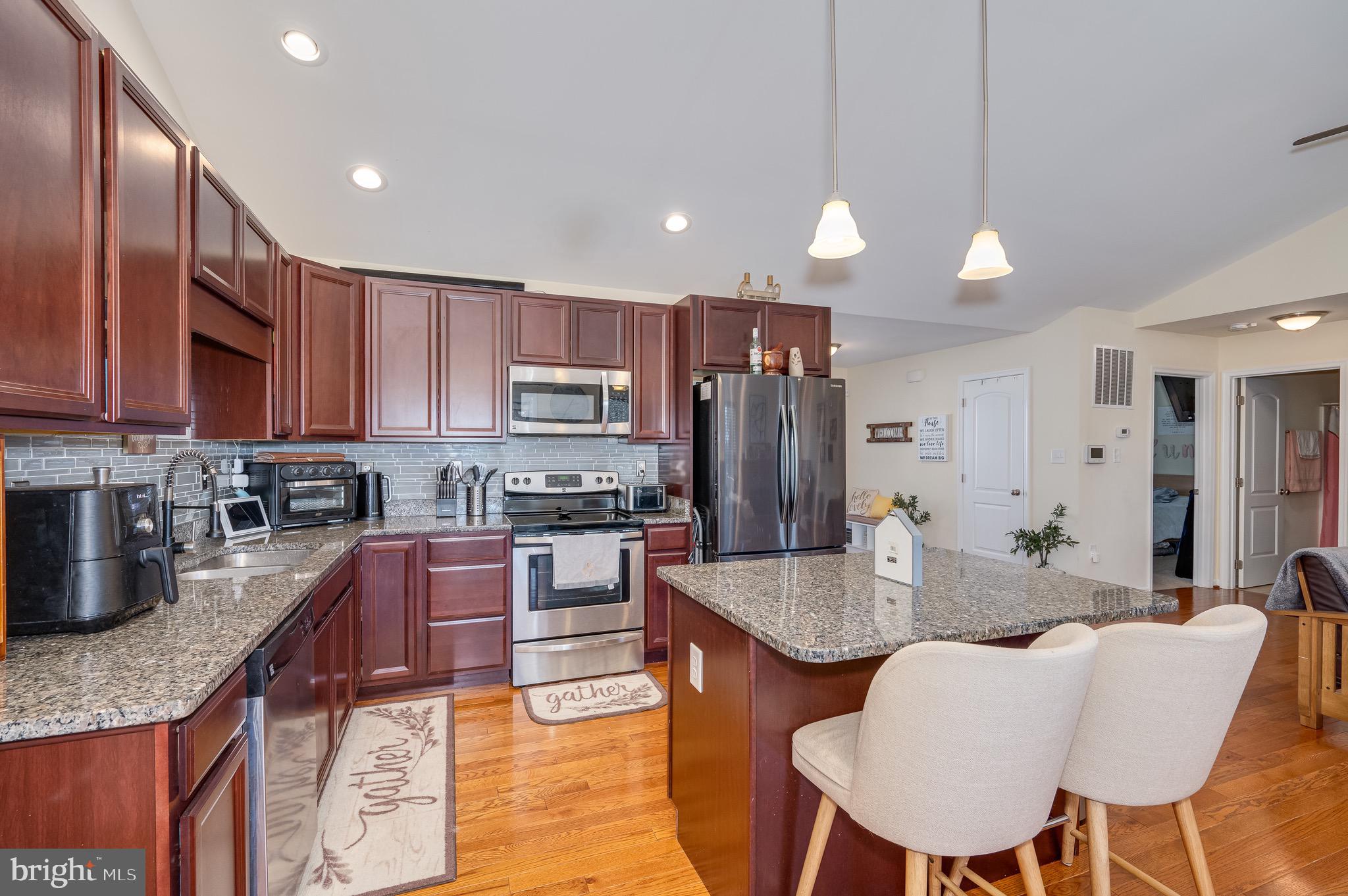 HERITAGE HILLS - Residential