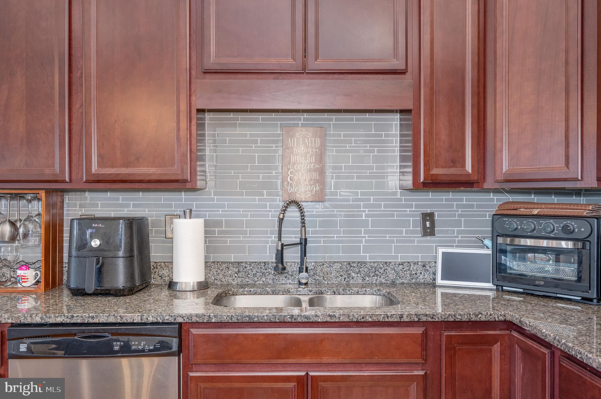 HERITAGE HILLS - Residential