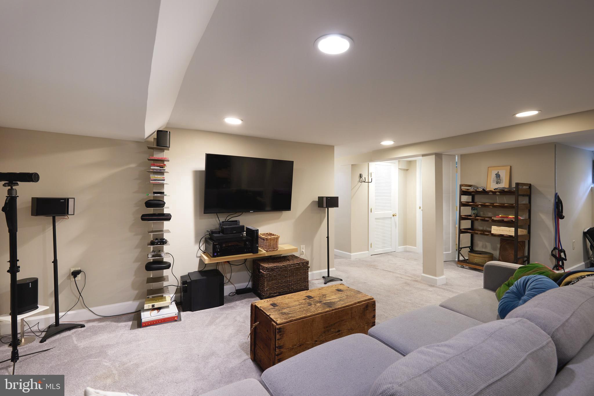 ROSEMONT - Residential