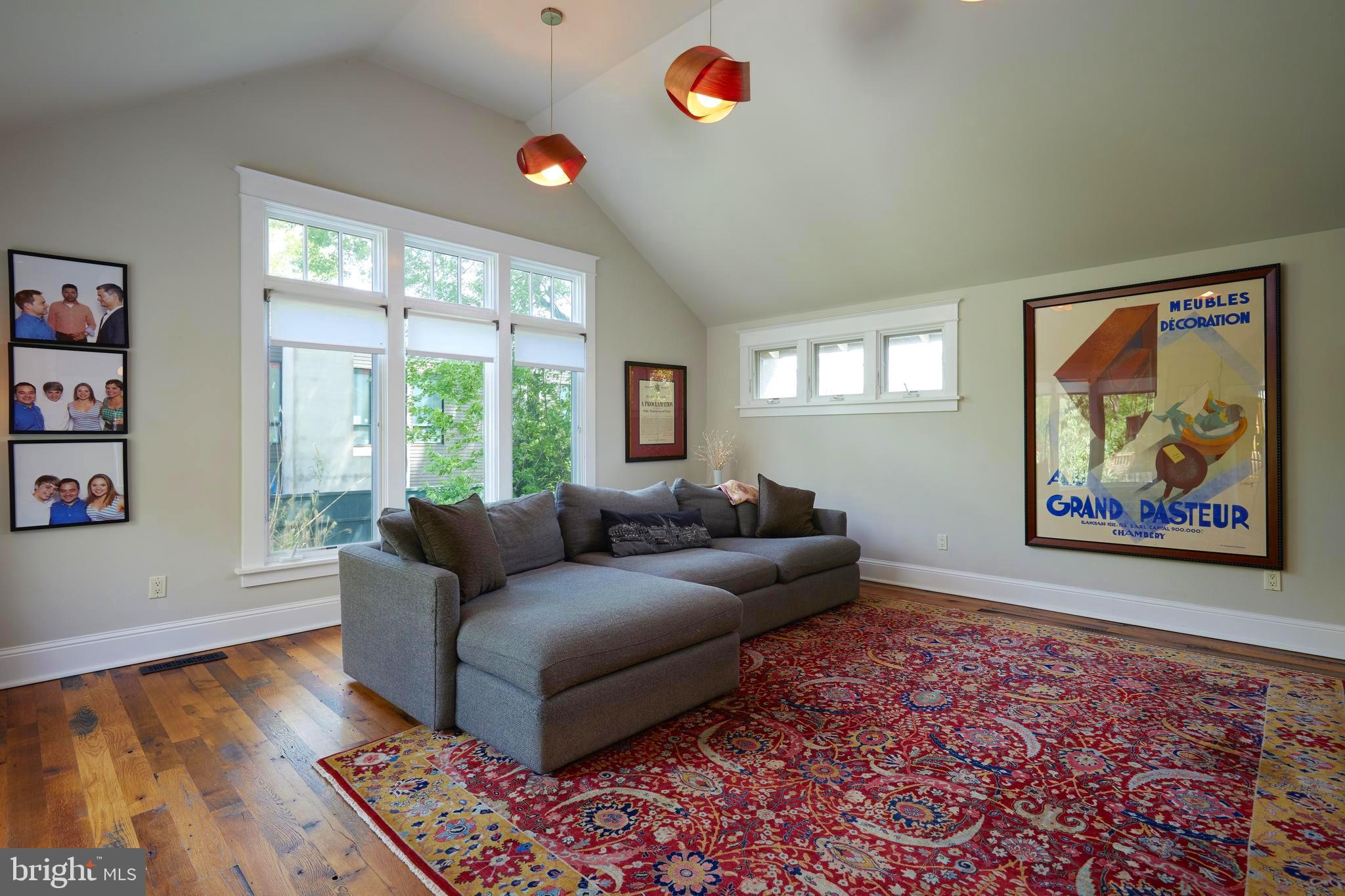 ROSEMONT - Residential