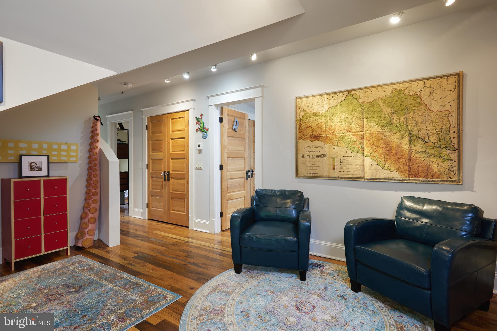 ROSEMONT - Residential