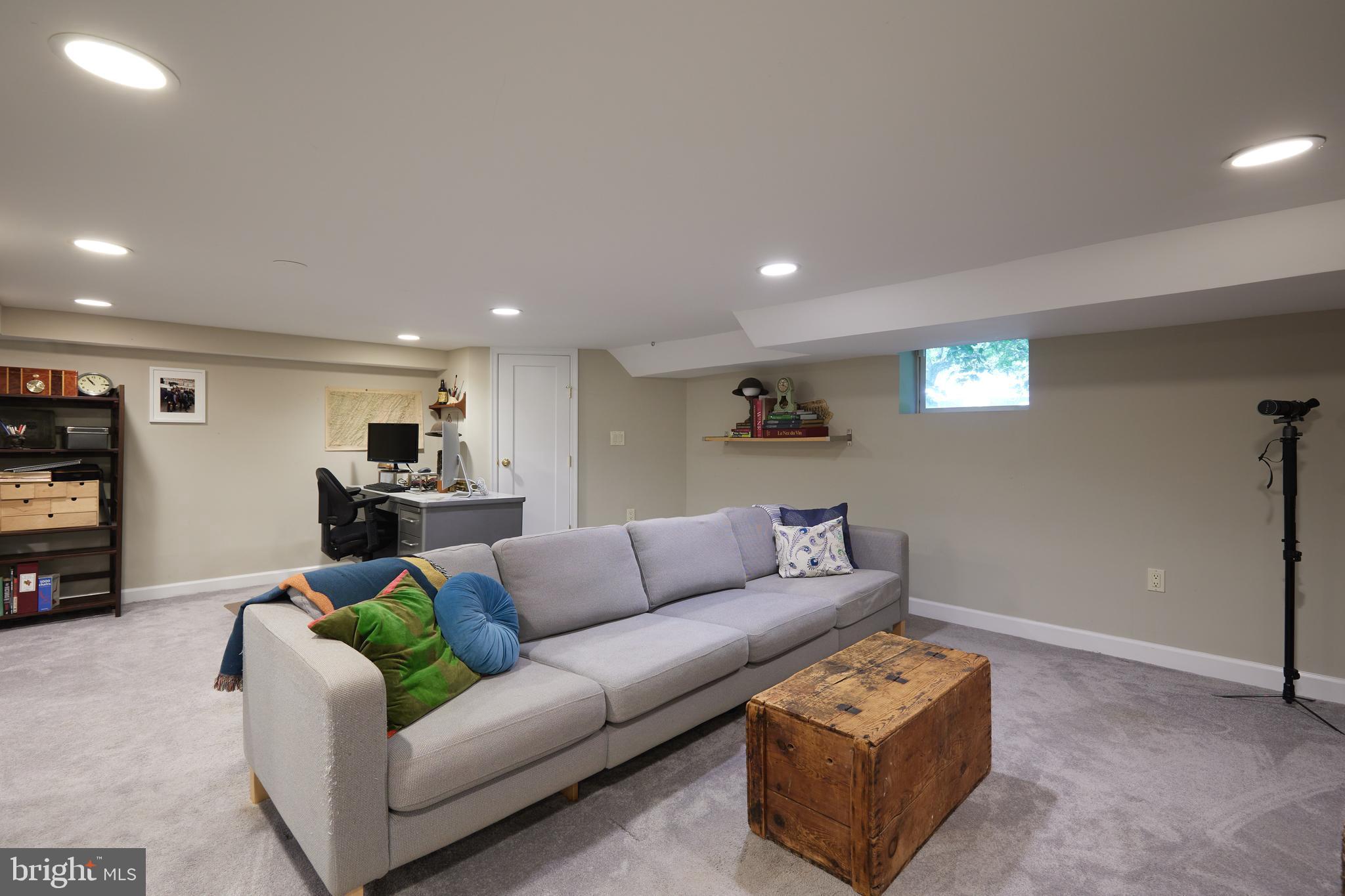 ROSEMONT - Residential