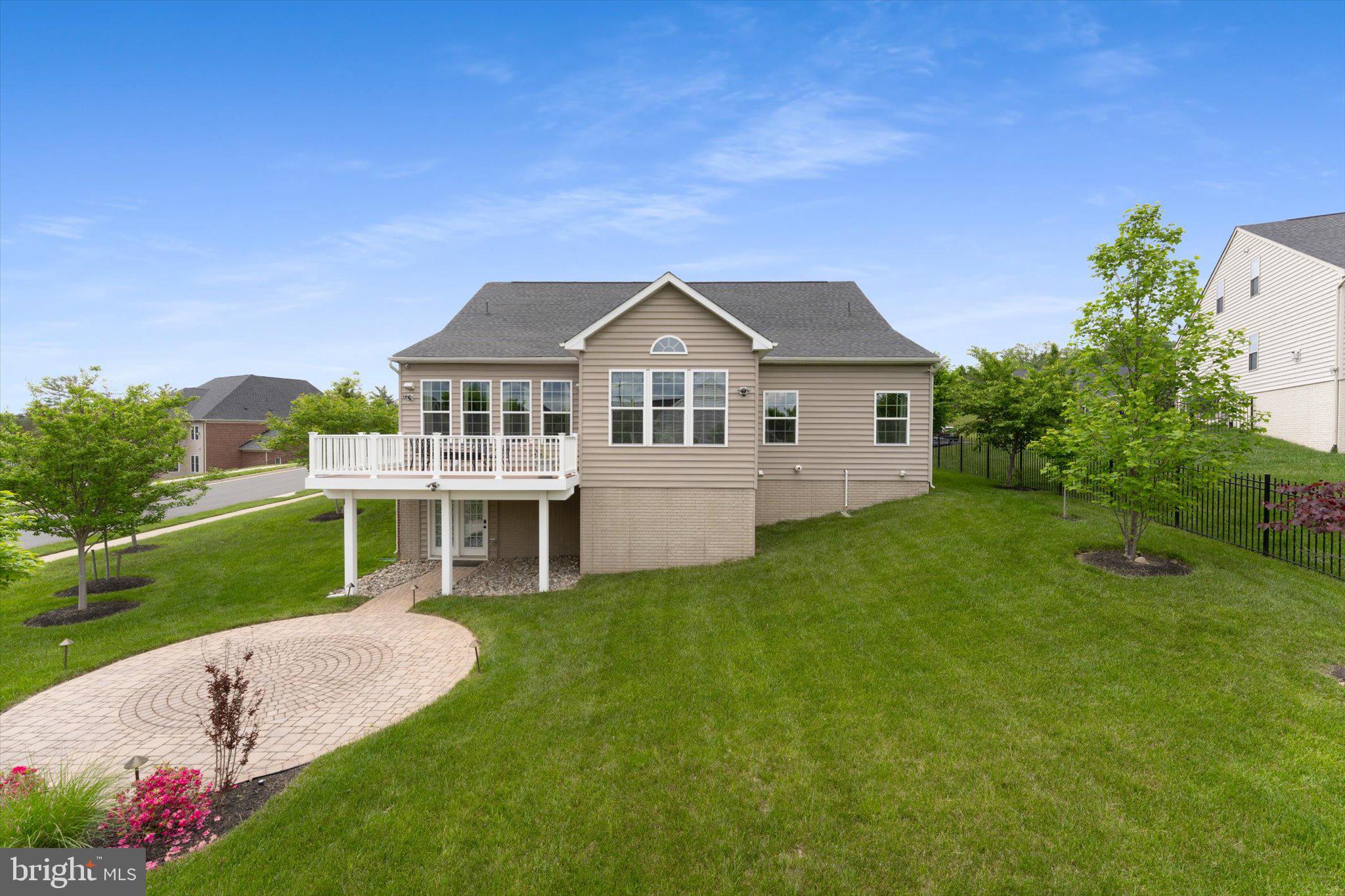 MARBURY - Residential