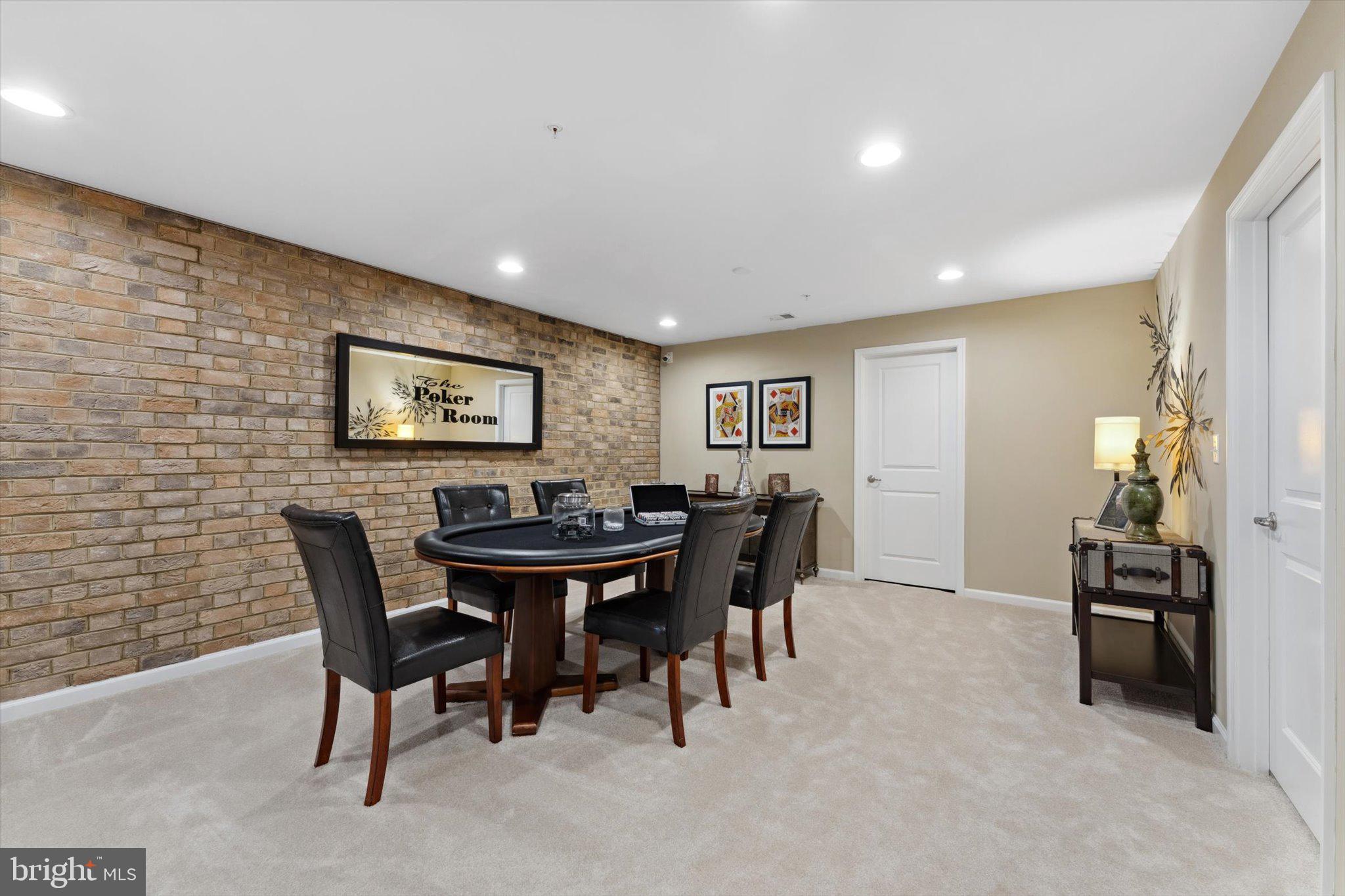 MARBURY - Residential