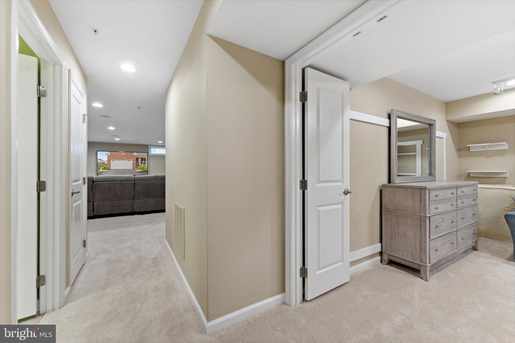 MARBURY - Residential