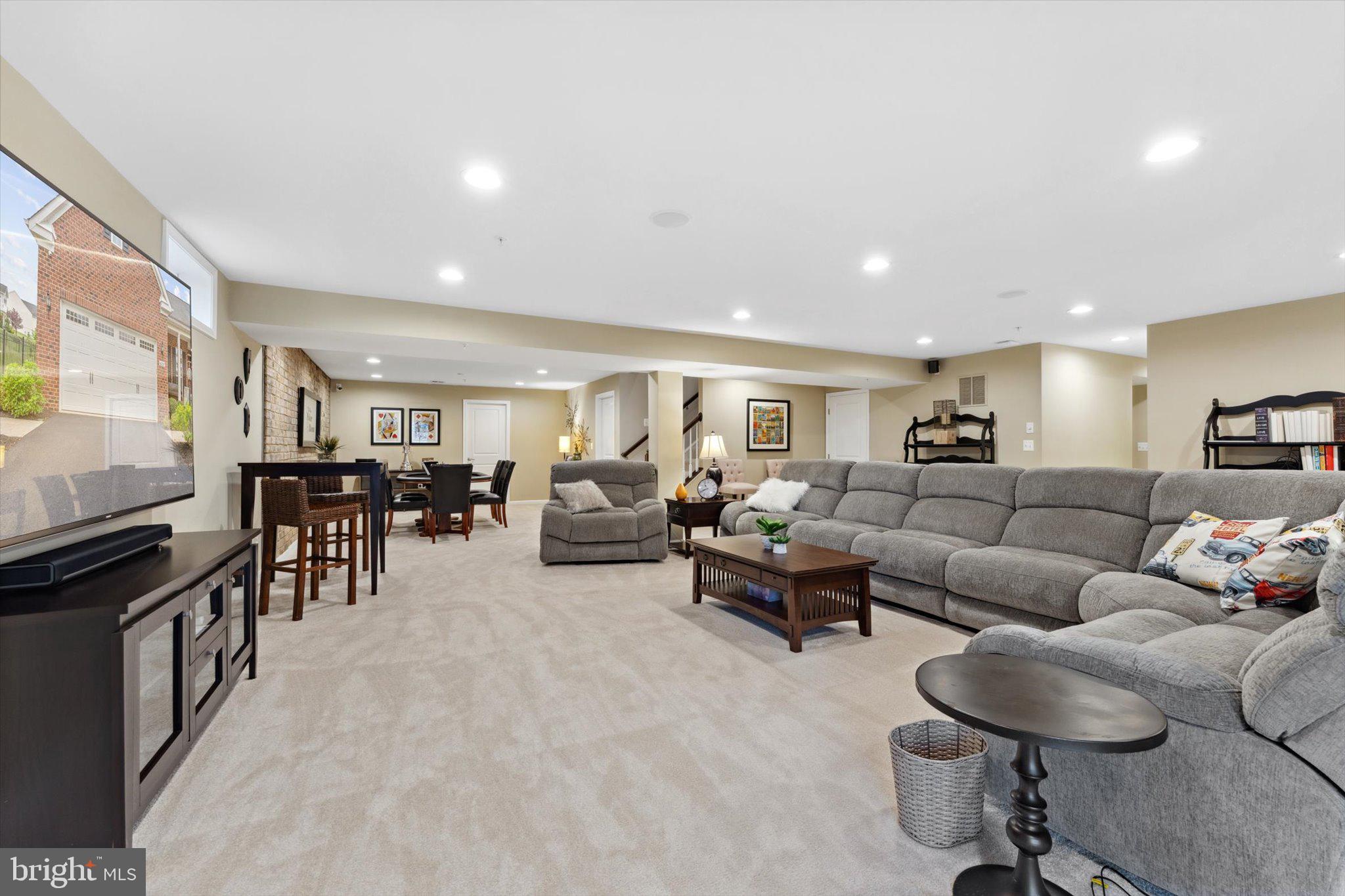 MARBURY - Residential