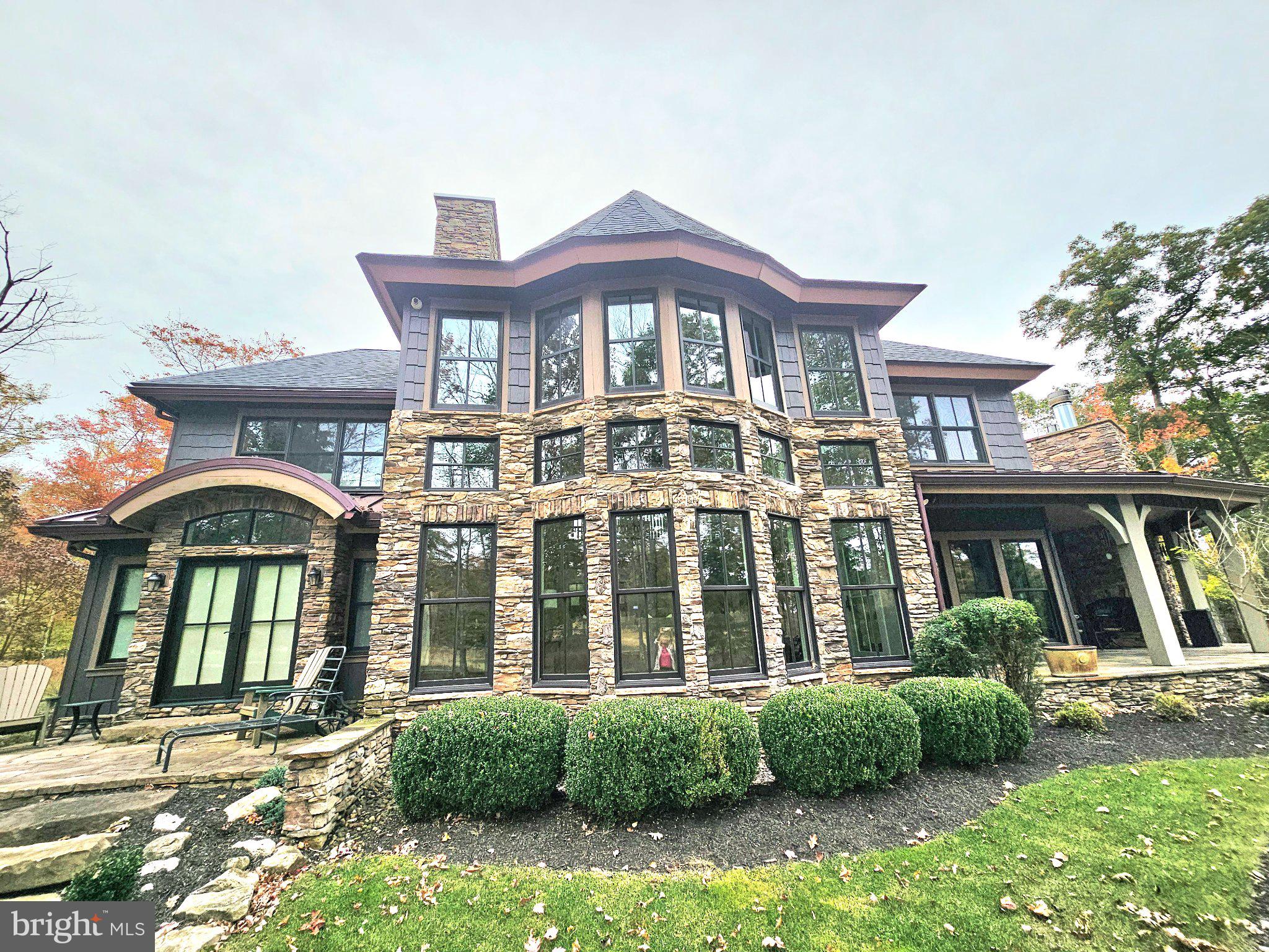 94 GRAND ESTATES DRIVE
