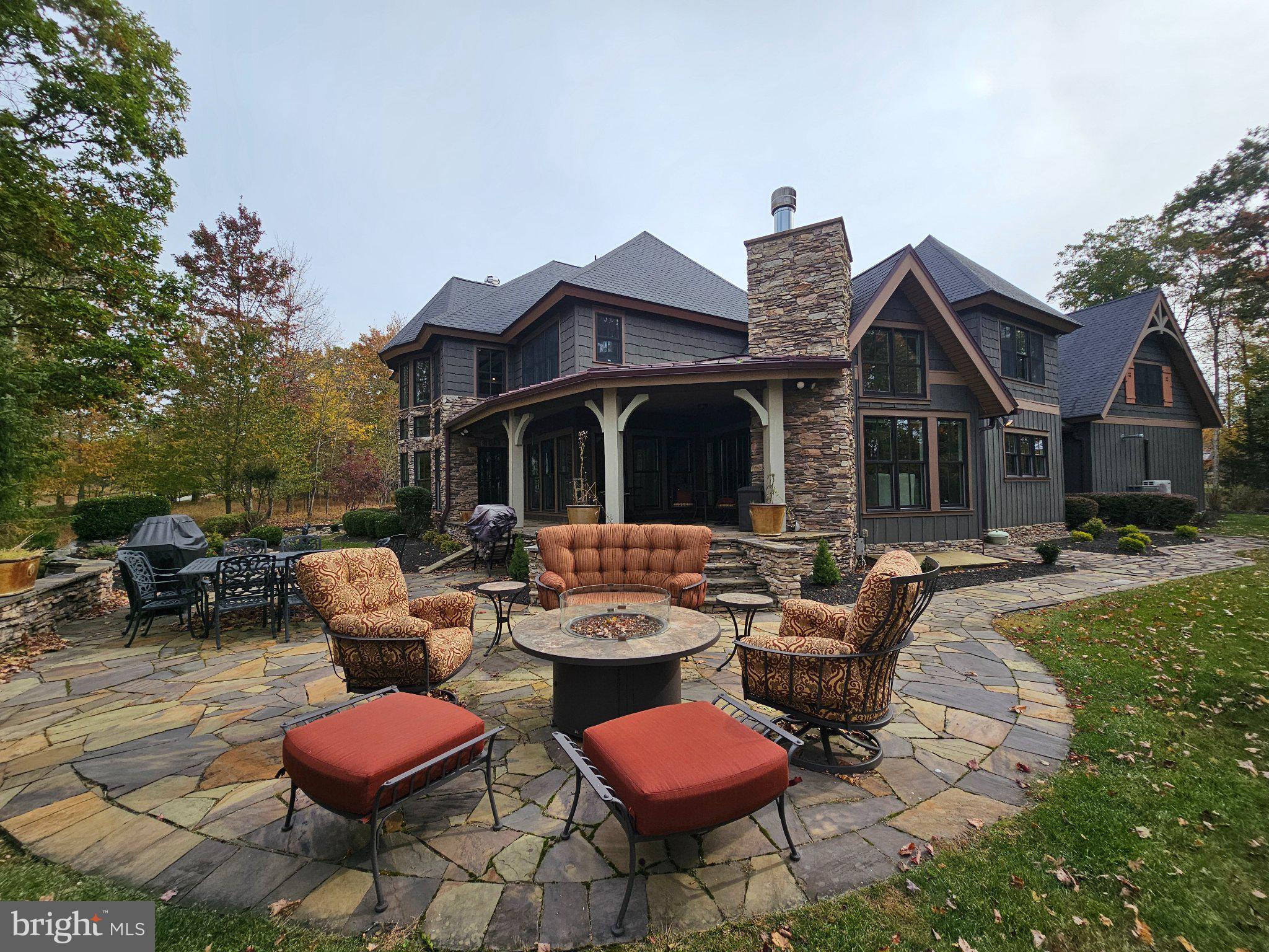 94 GRAND ESTATES DRIVE