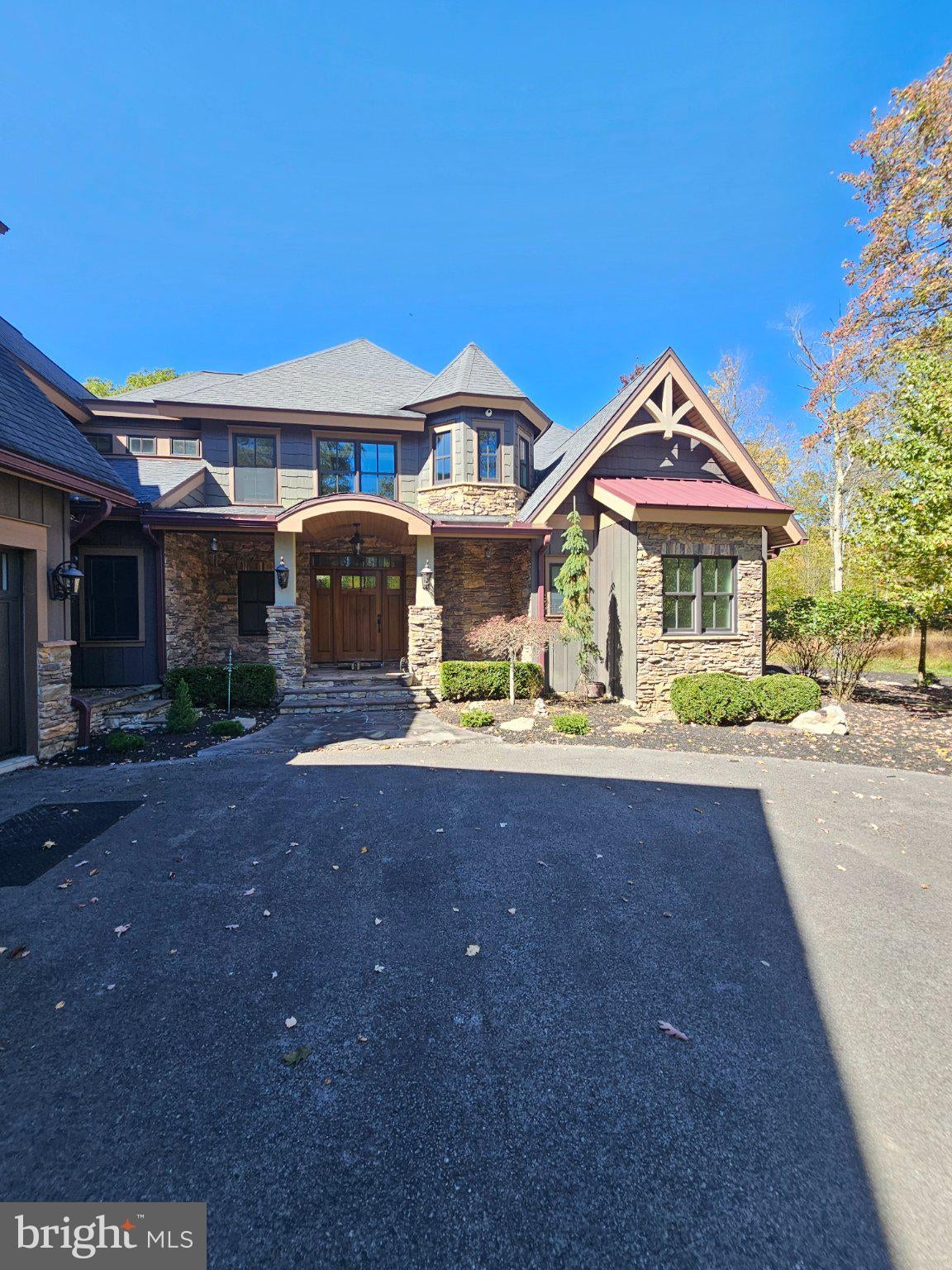 94 GRAND ESTATES DRIVE