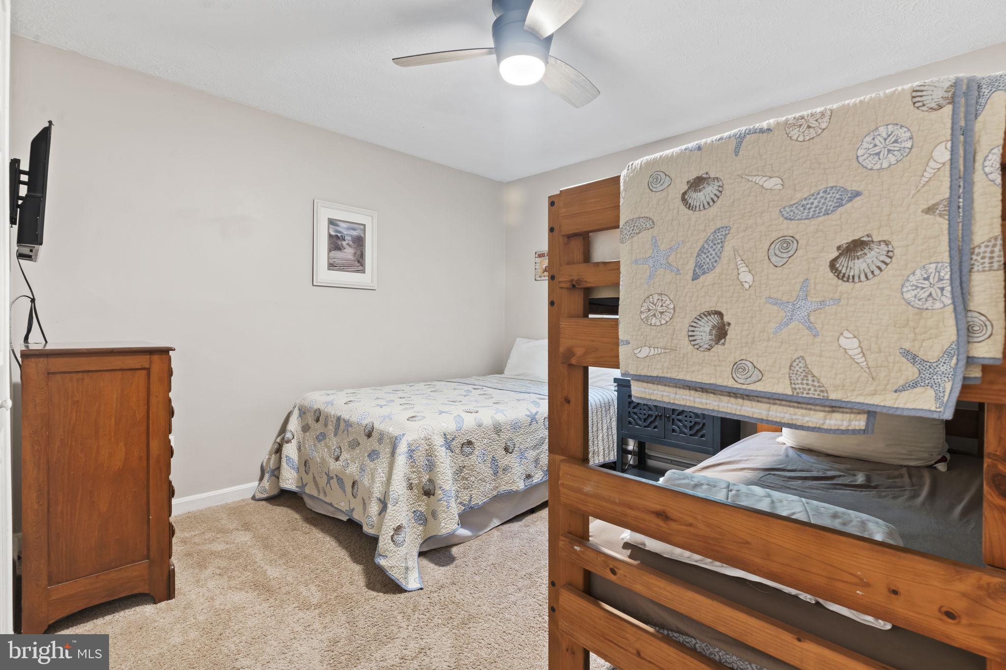 PINE HARBOUR - Residential