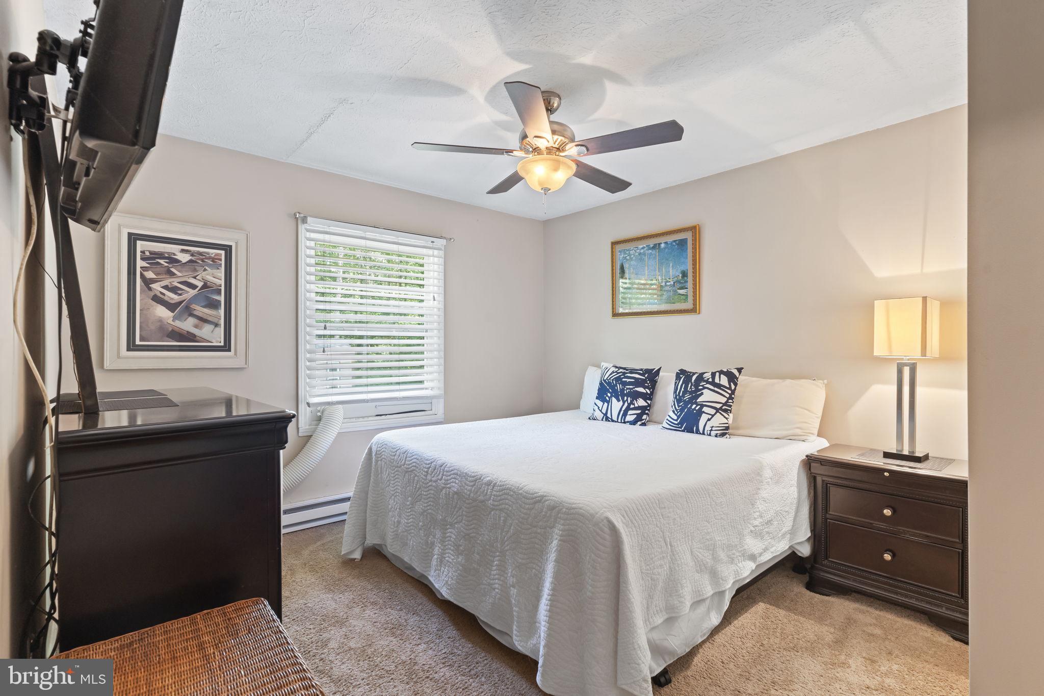 PINE HARBOUR - Residential