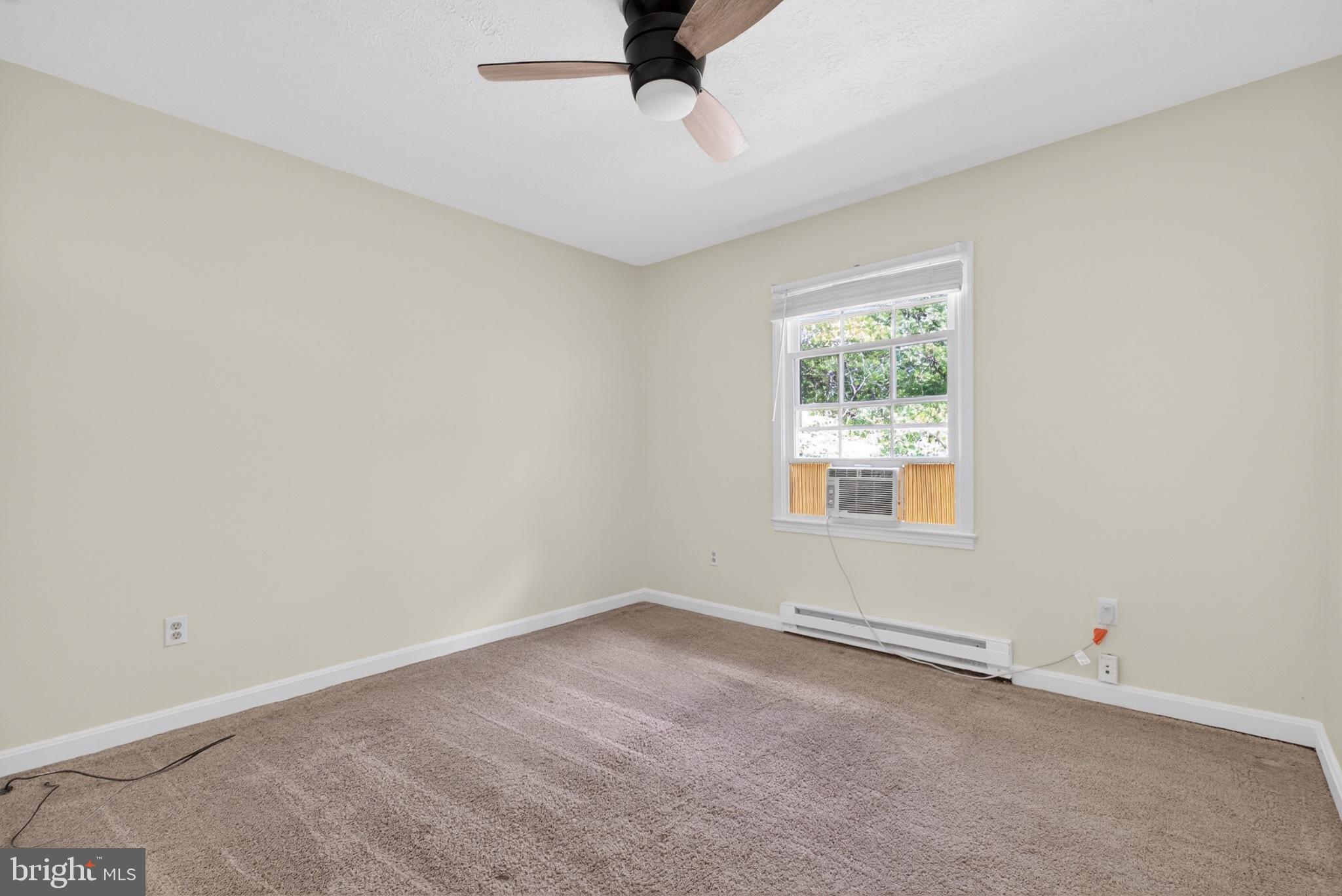 PINE HARBOUR - Residential