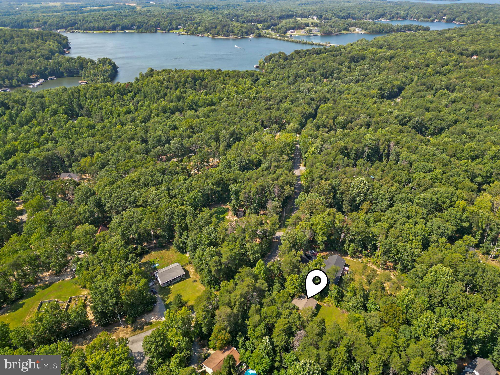 PINE HARBOUR - Residential