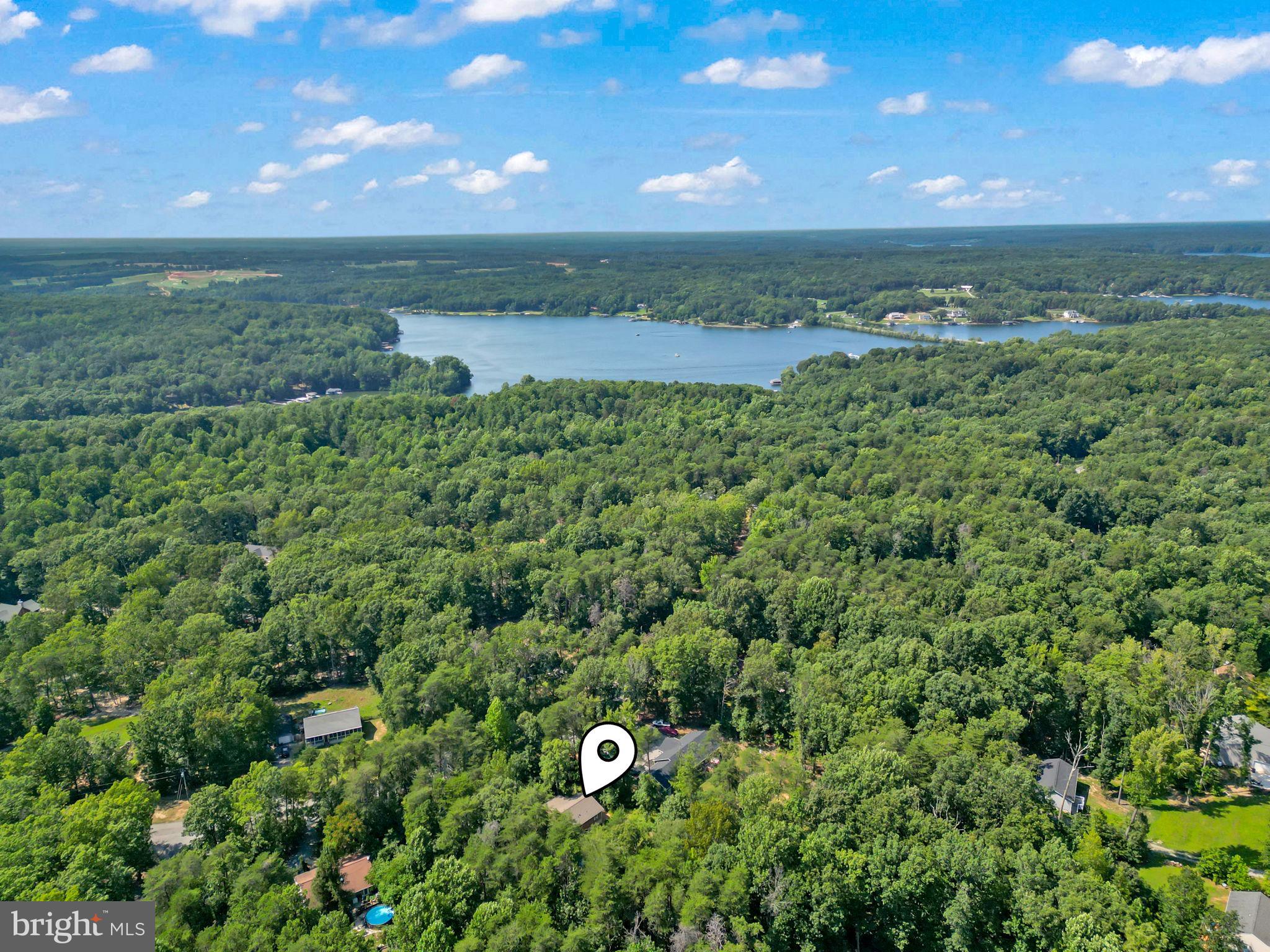 PINE HARBOUR - Residential