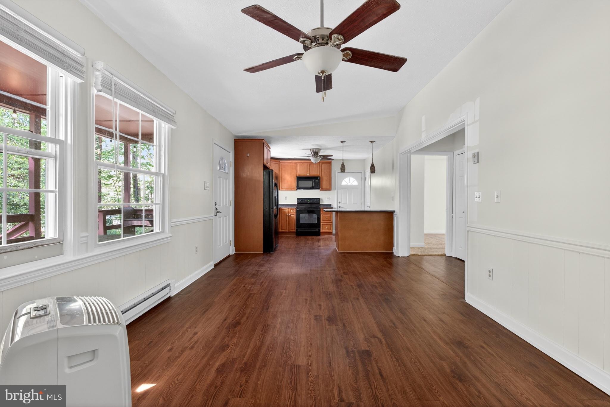 PINE HARBOUR - Residential