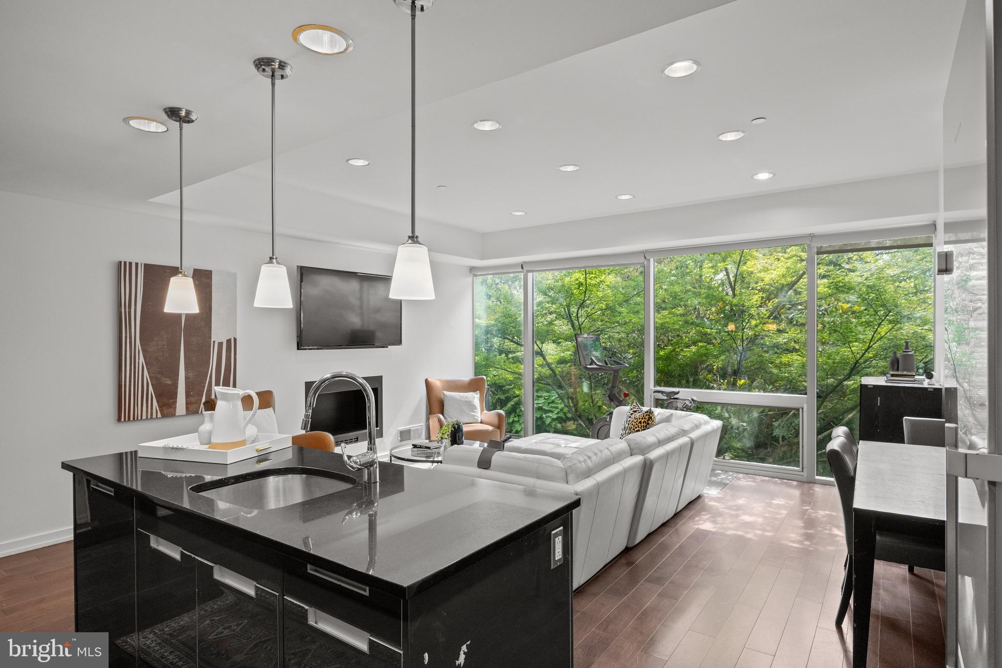 OLD CITY - Residential