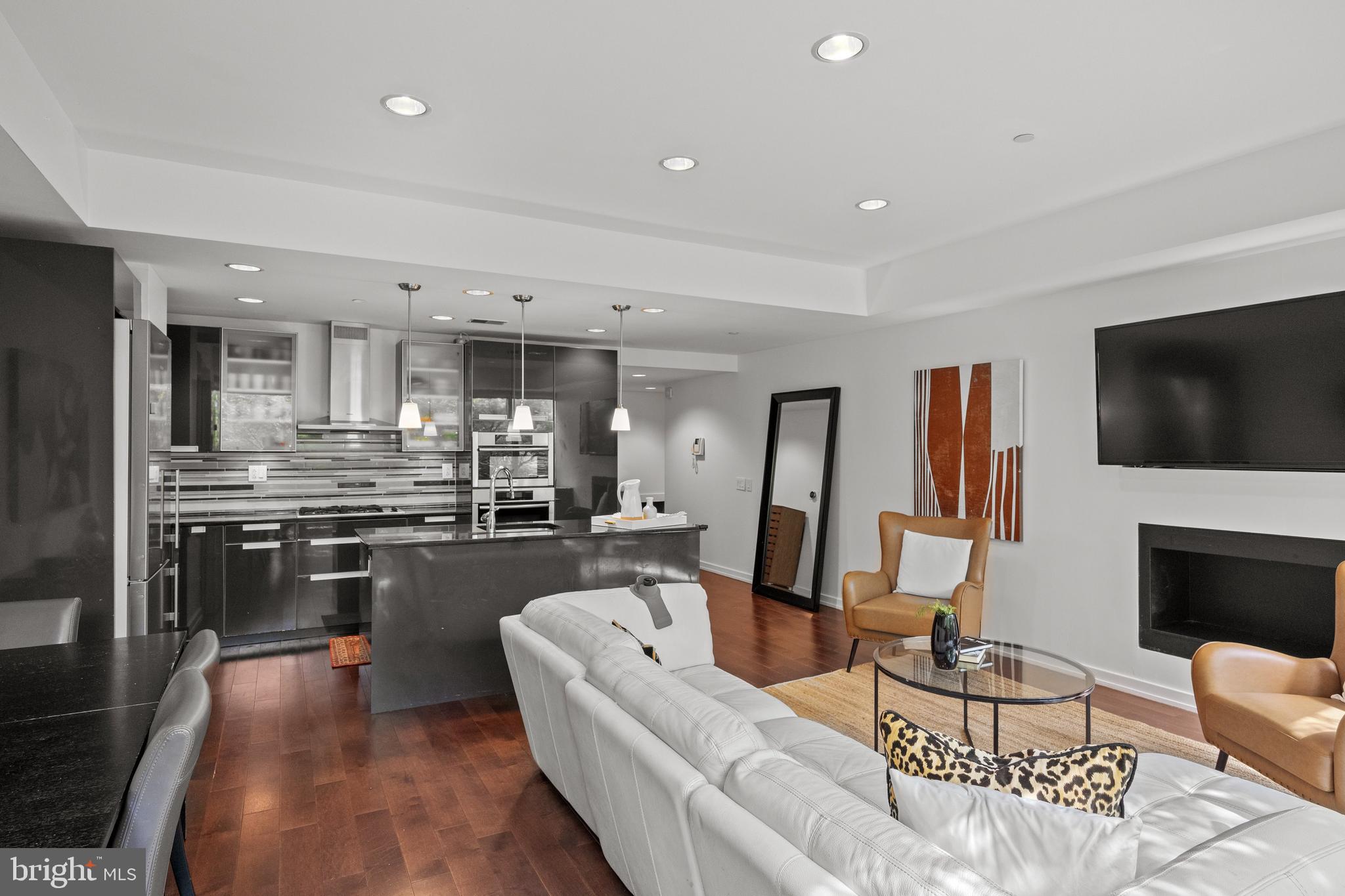 OLD CITY - Residential