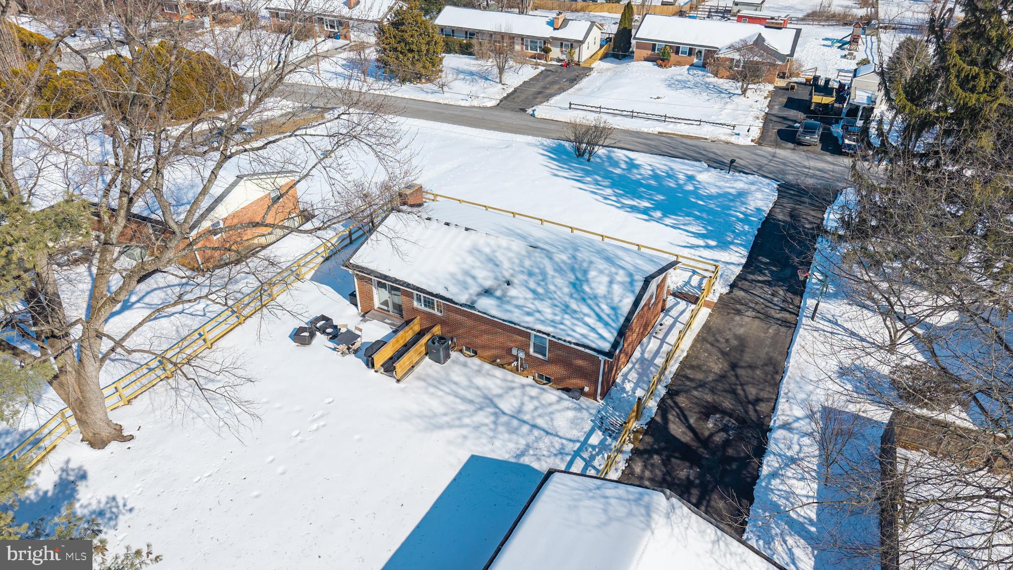 HILLWOOD ESTATES - Residential