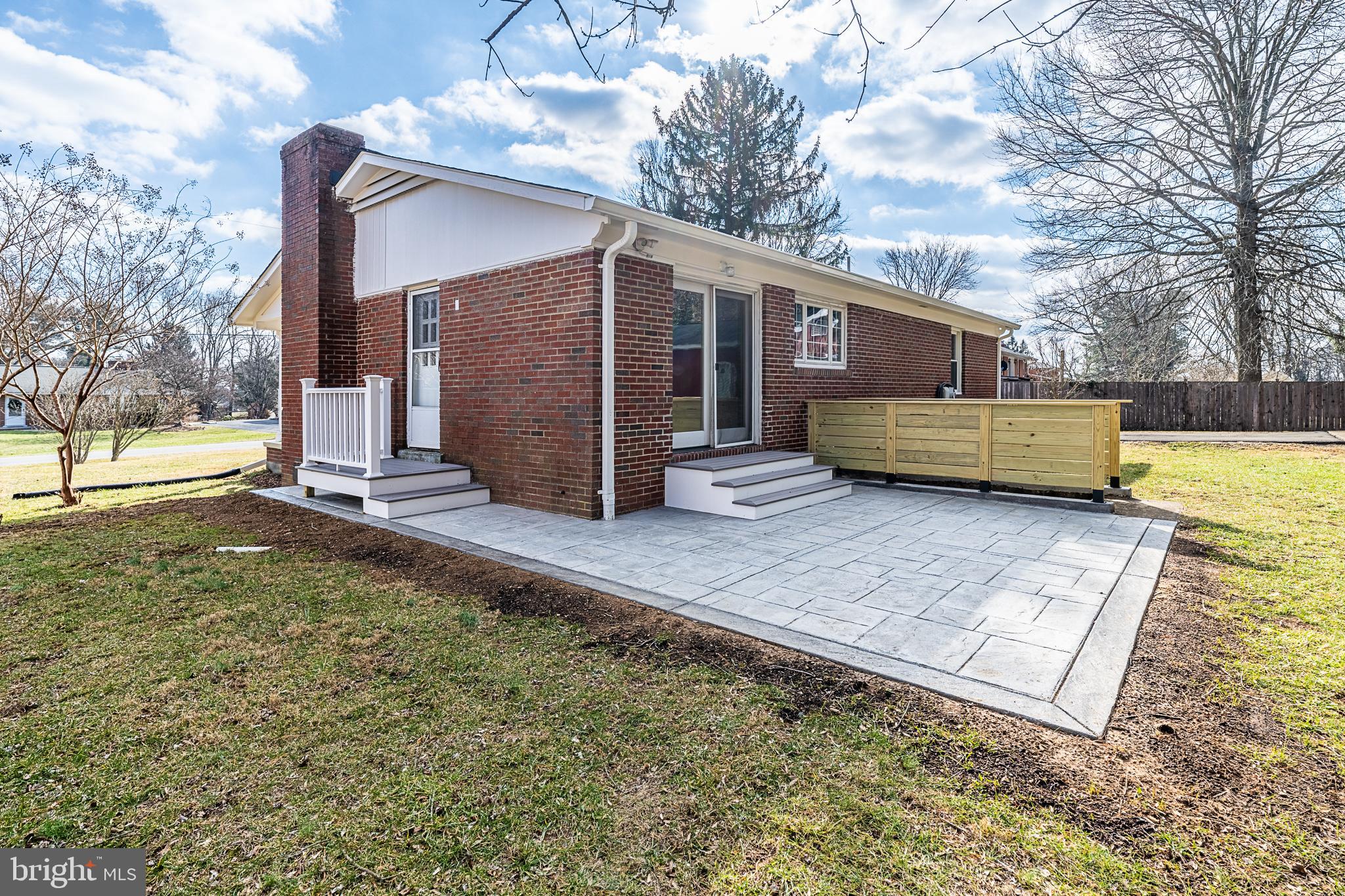 HILLWOOD ESTATES - Residential