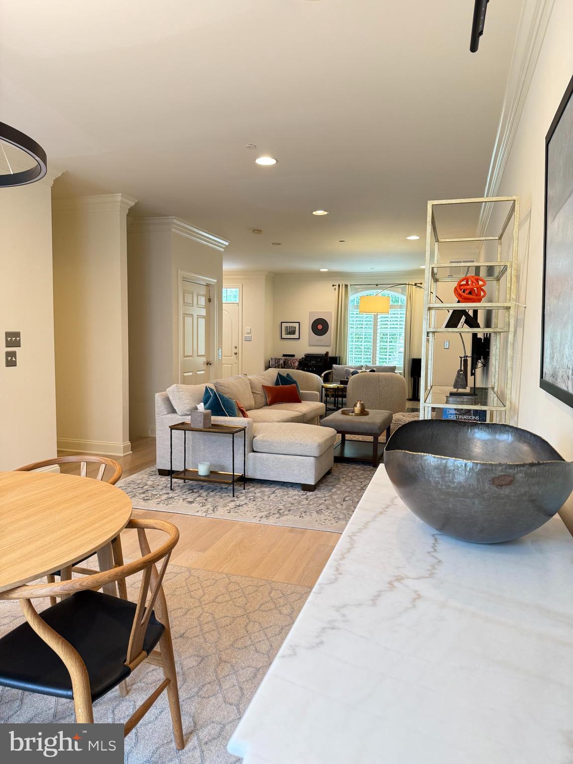 CANAL STREET - Residential