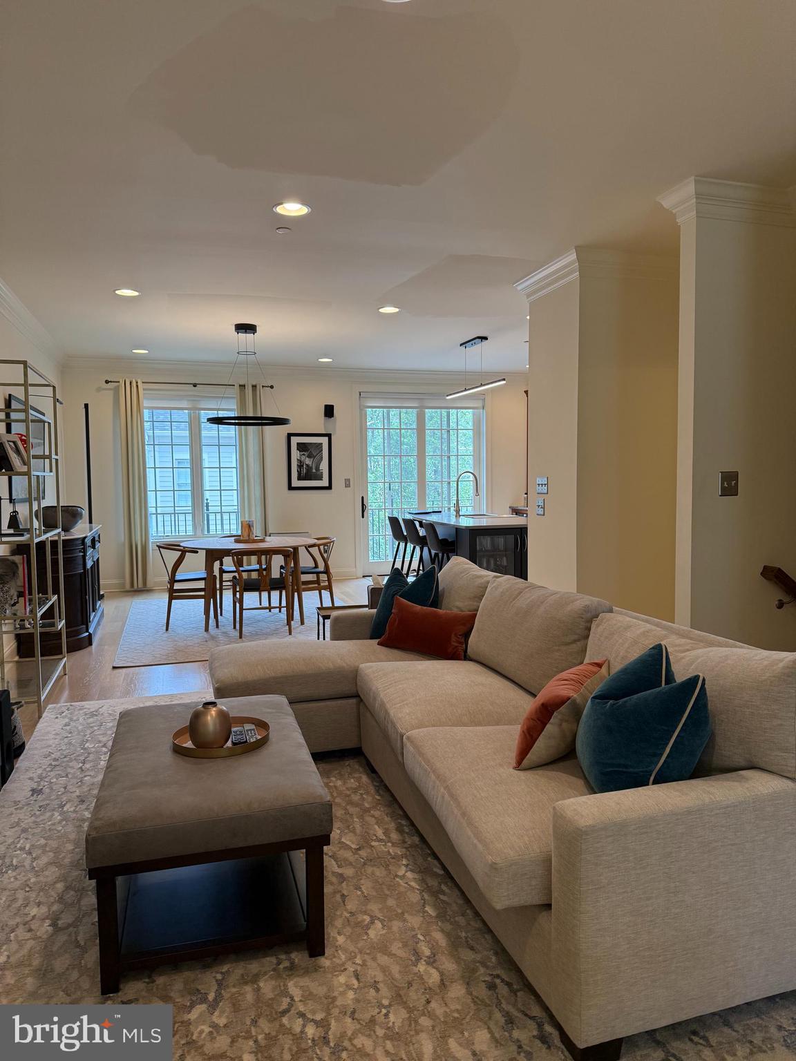 CANAL STREET - Residential