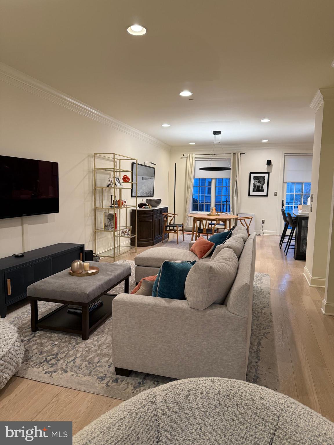 CANAL STREET - Residential