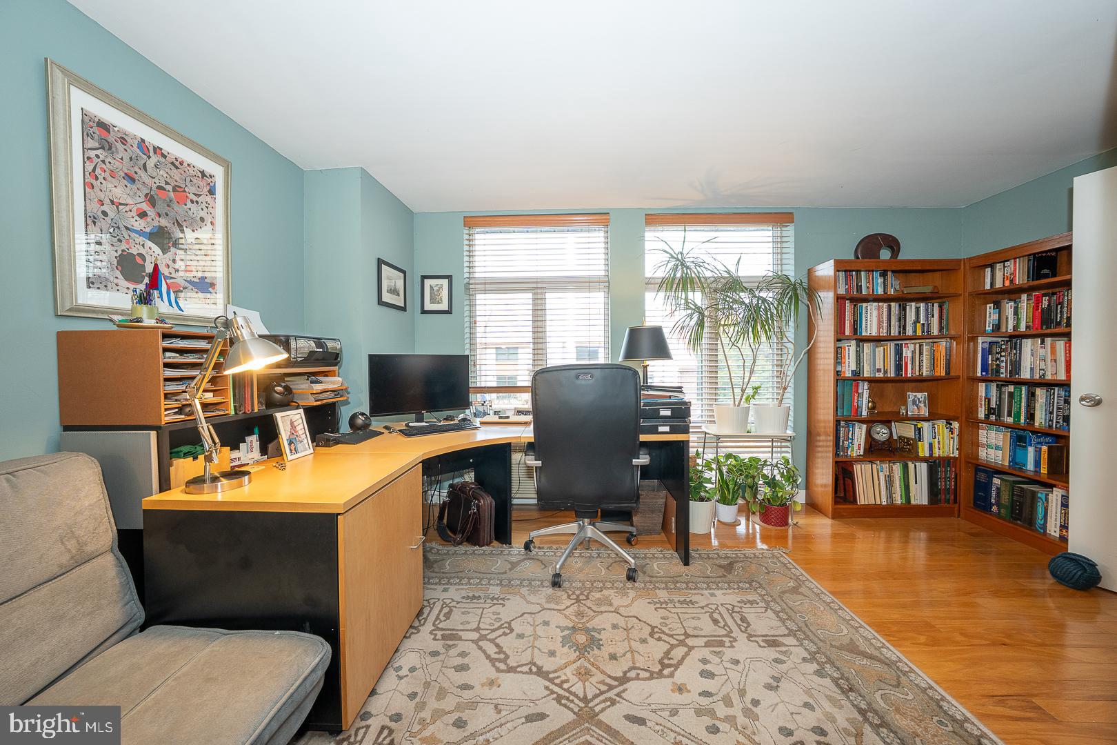 ART MUSEUM AREA - Residential