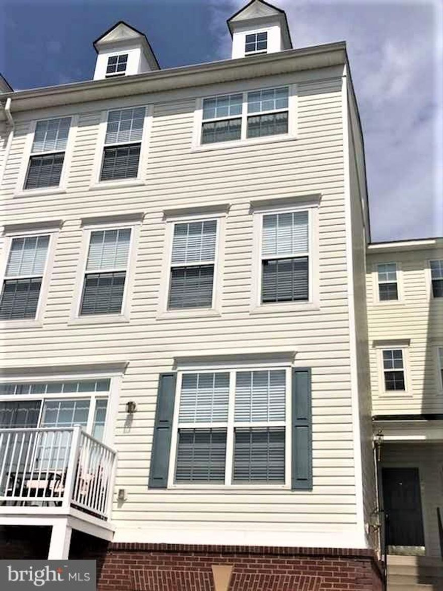 Great location, get home fast and relax! Beautiful 3bd /2.5ba 4 level garage townhome; Master bedroom with full luxury bath on it's own top floor, very private, supper clean; backs to woods, nice private view from balcony and basement entrance; jogging/walking path nearby. Short term lease term between 6-9 months considered. Basic furniture can be provided upon request.  Close to Dulles & Toll Rd.