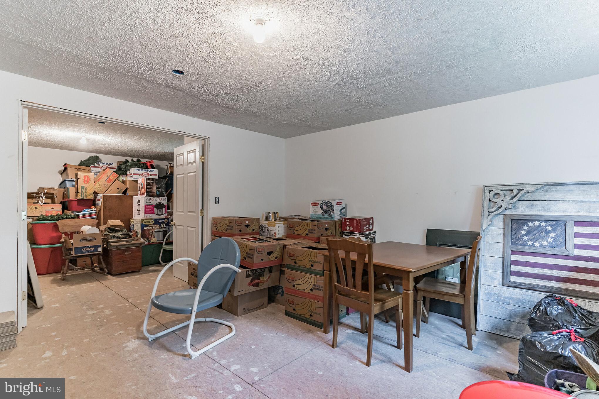 LAUREL RIDGE - Residential