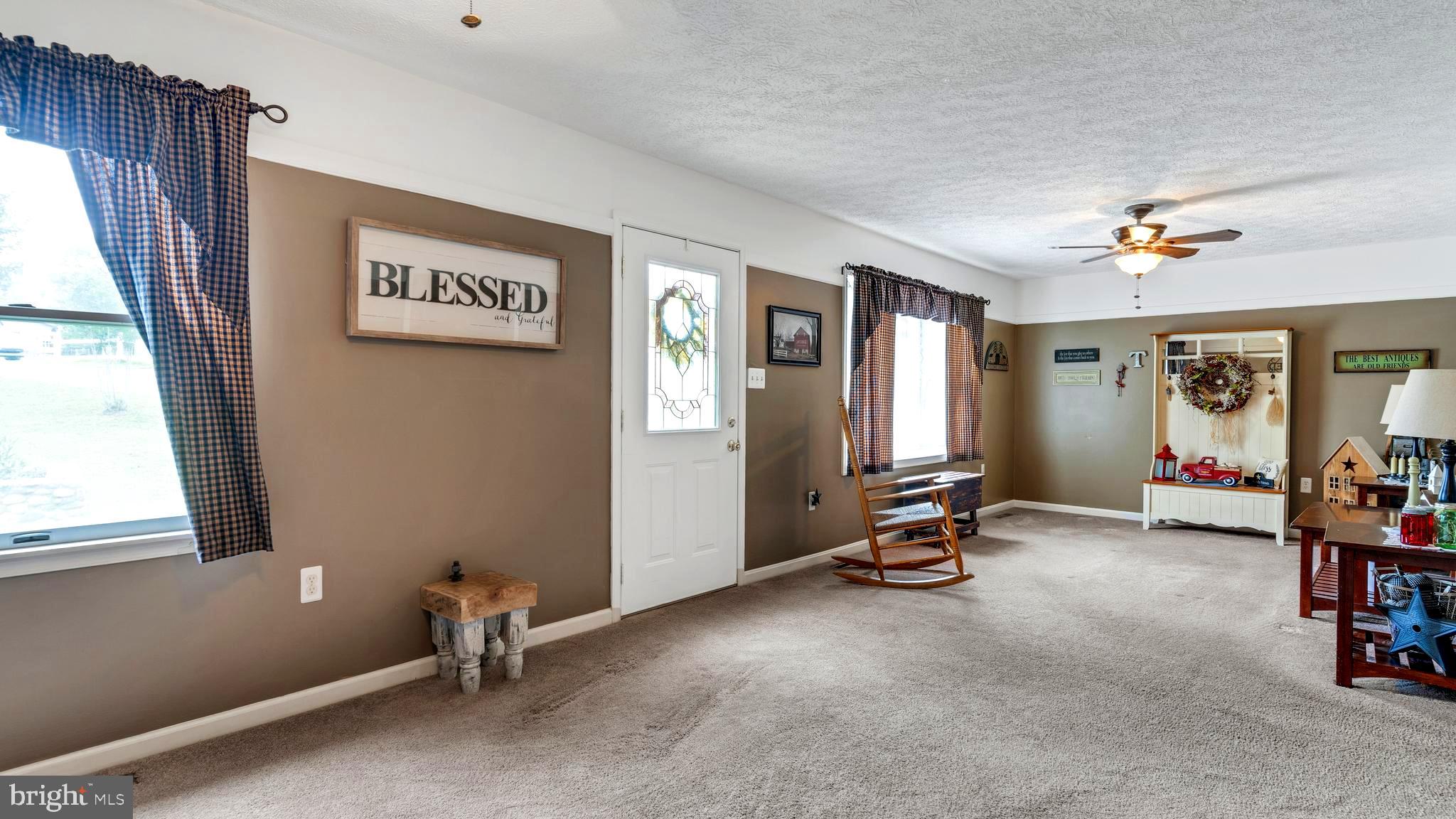 LAUREL RIDGE - Residential