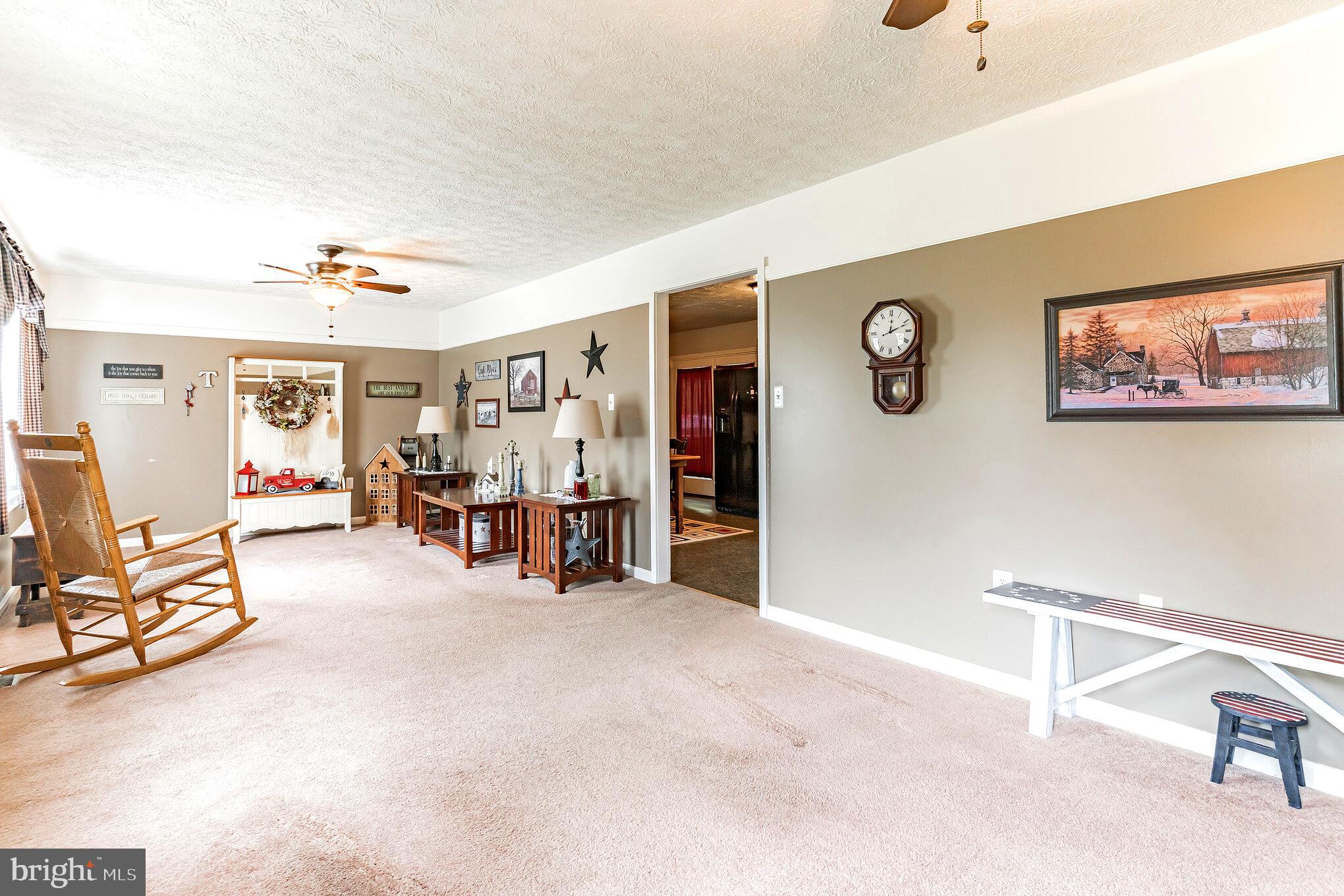 LAUREL RIDGE - Residential