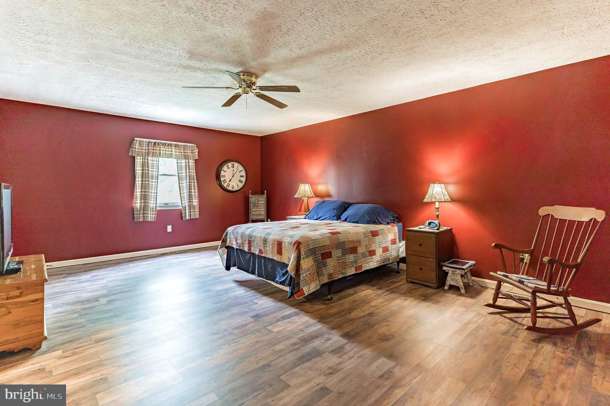 LAUREL RIDGE - Residential