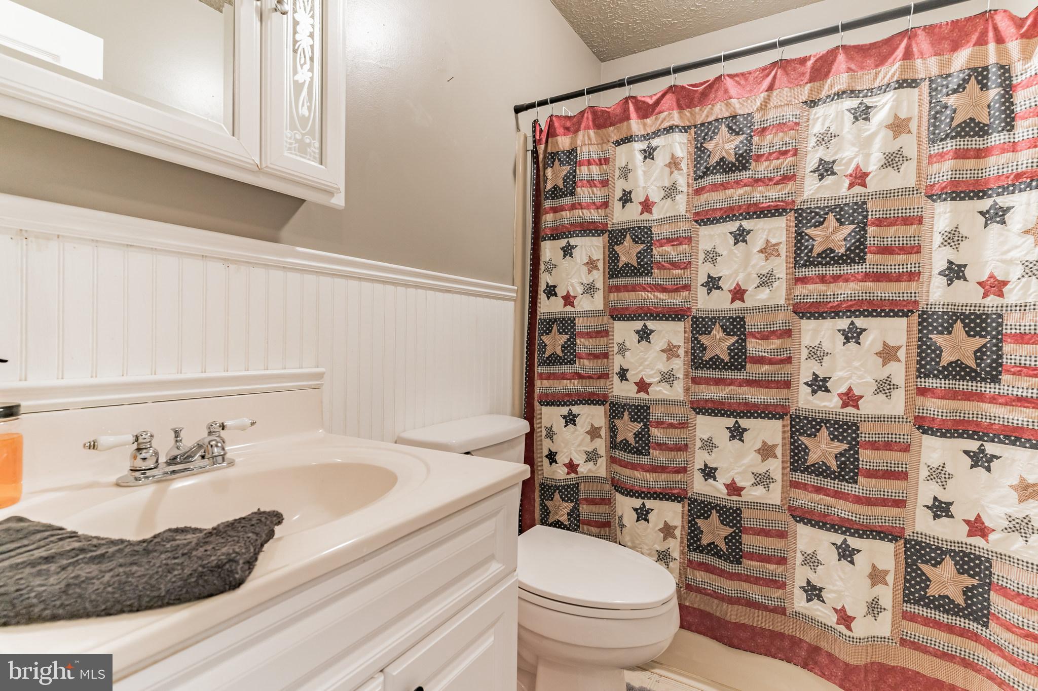 LAUREL RIDGE - Residential