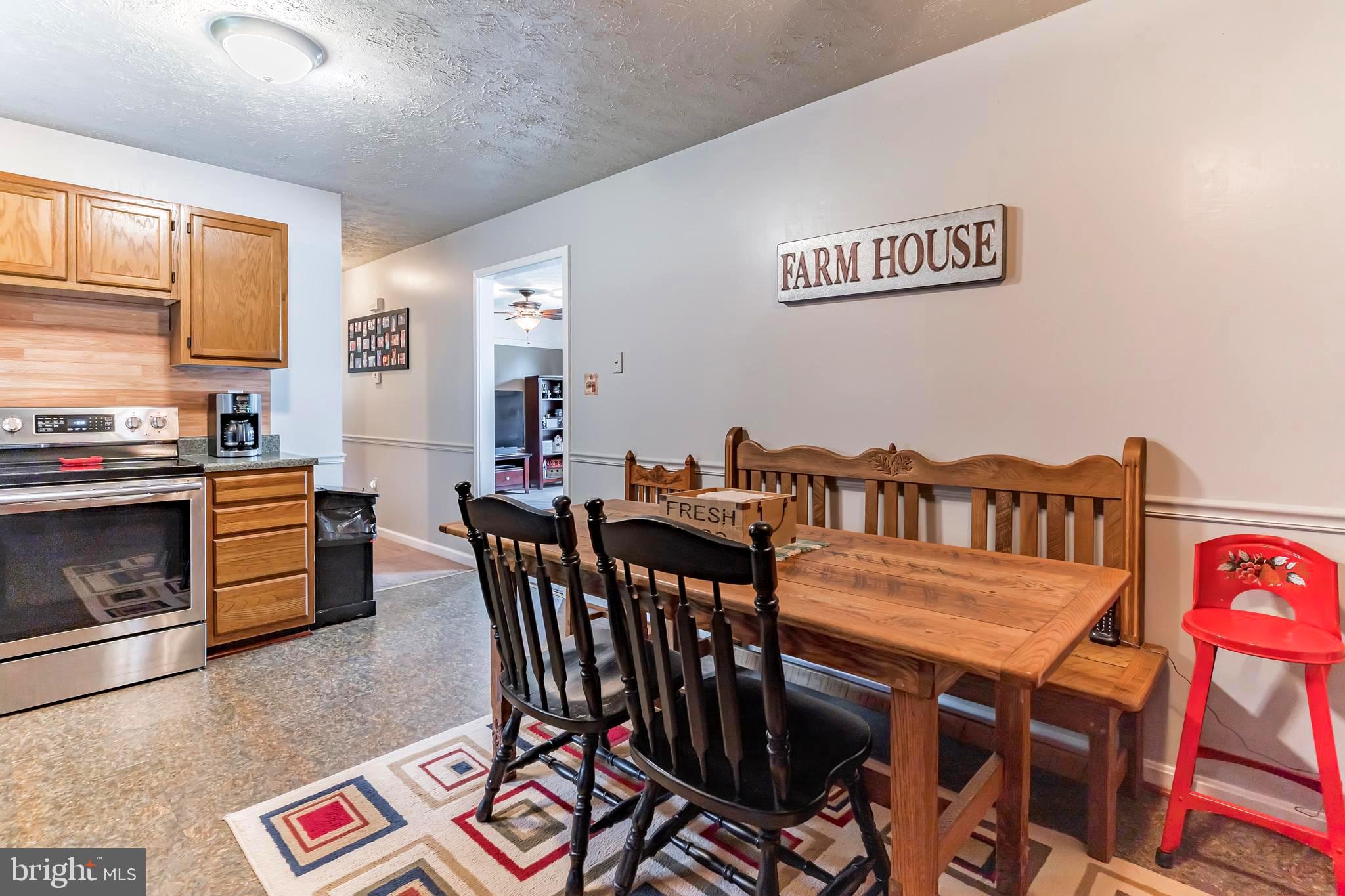 LAUREL RIDGE - Residential