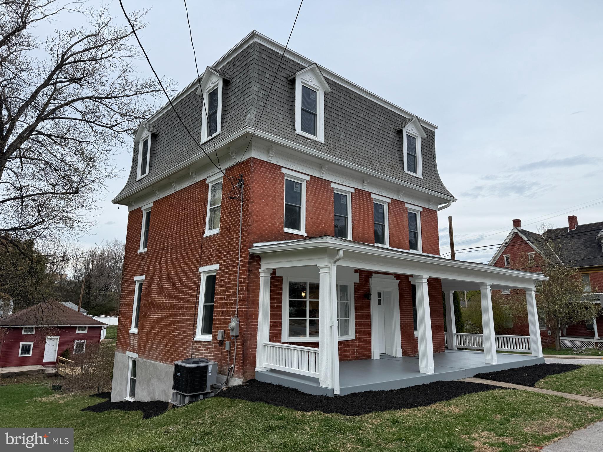 182 W MAIN STREET