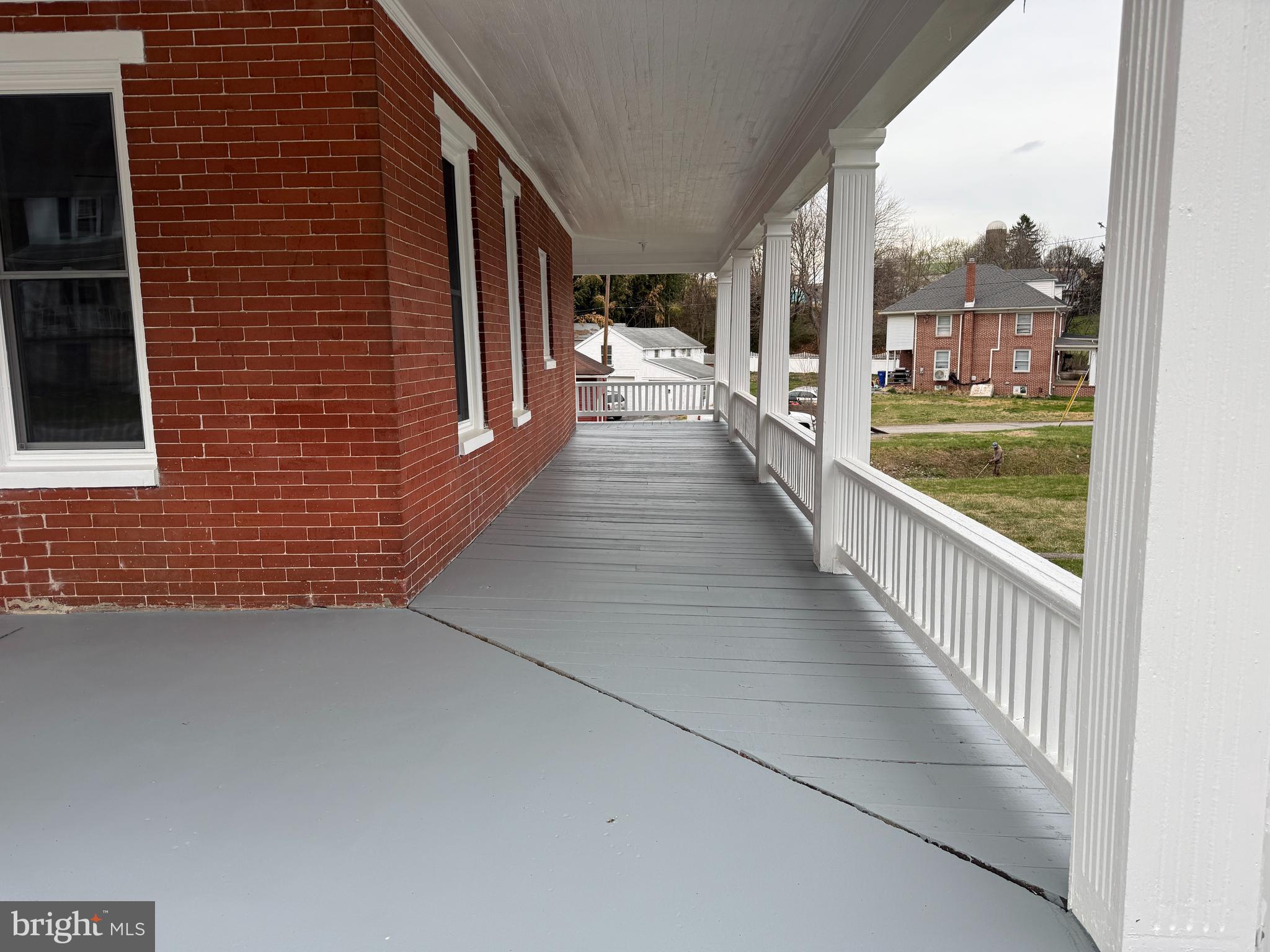 182 W MAIN STREET